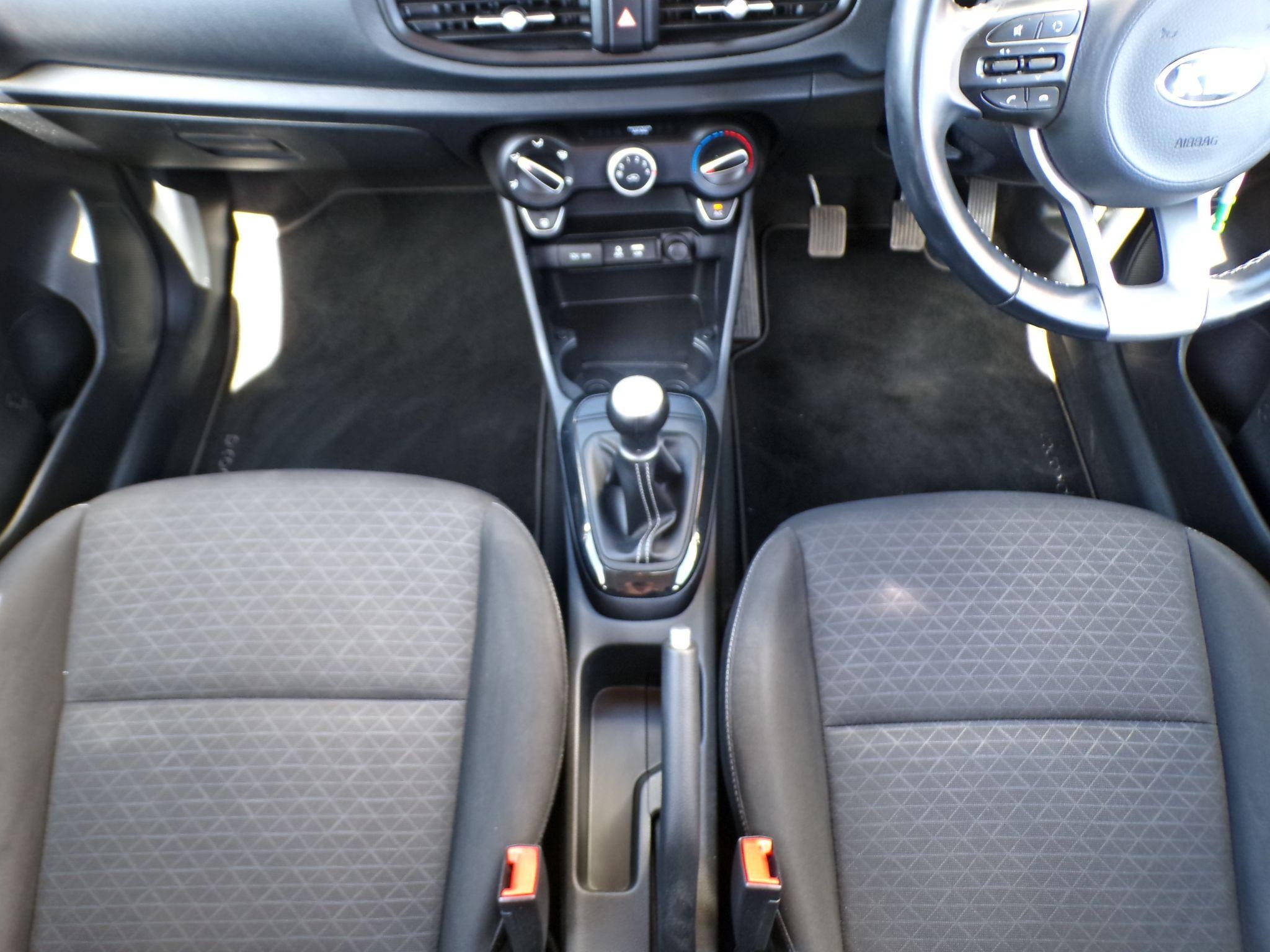 Kia Picanto Image 16