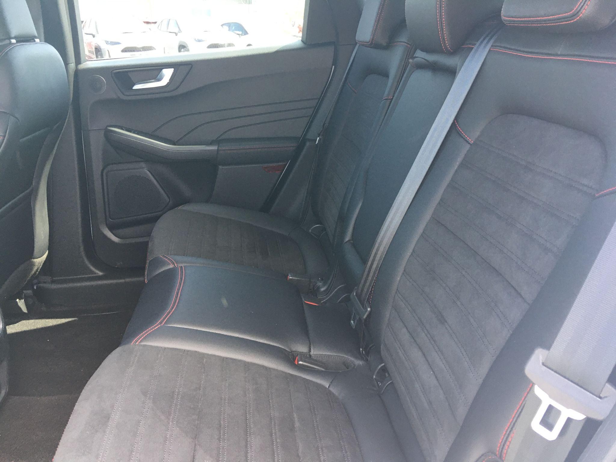 Ford Kuga Image 18