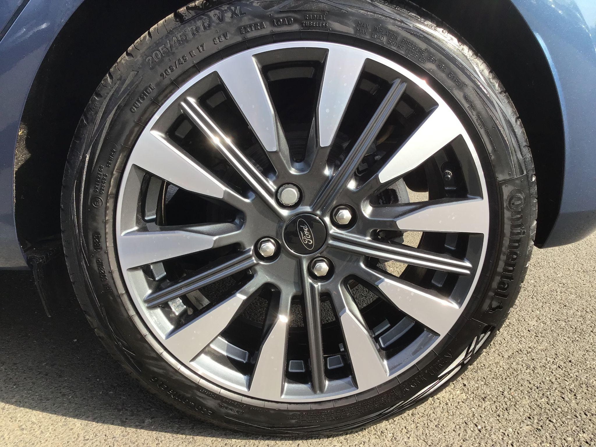 Ford Fiesta Image 9
