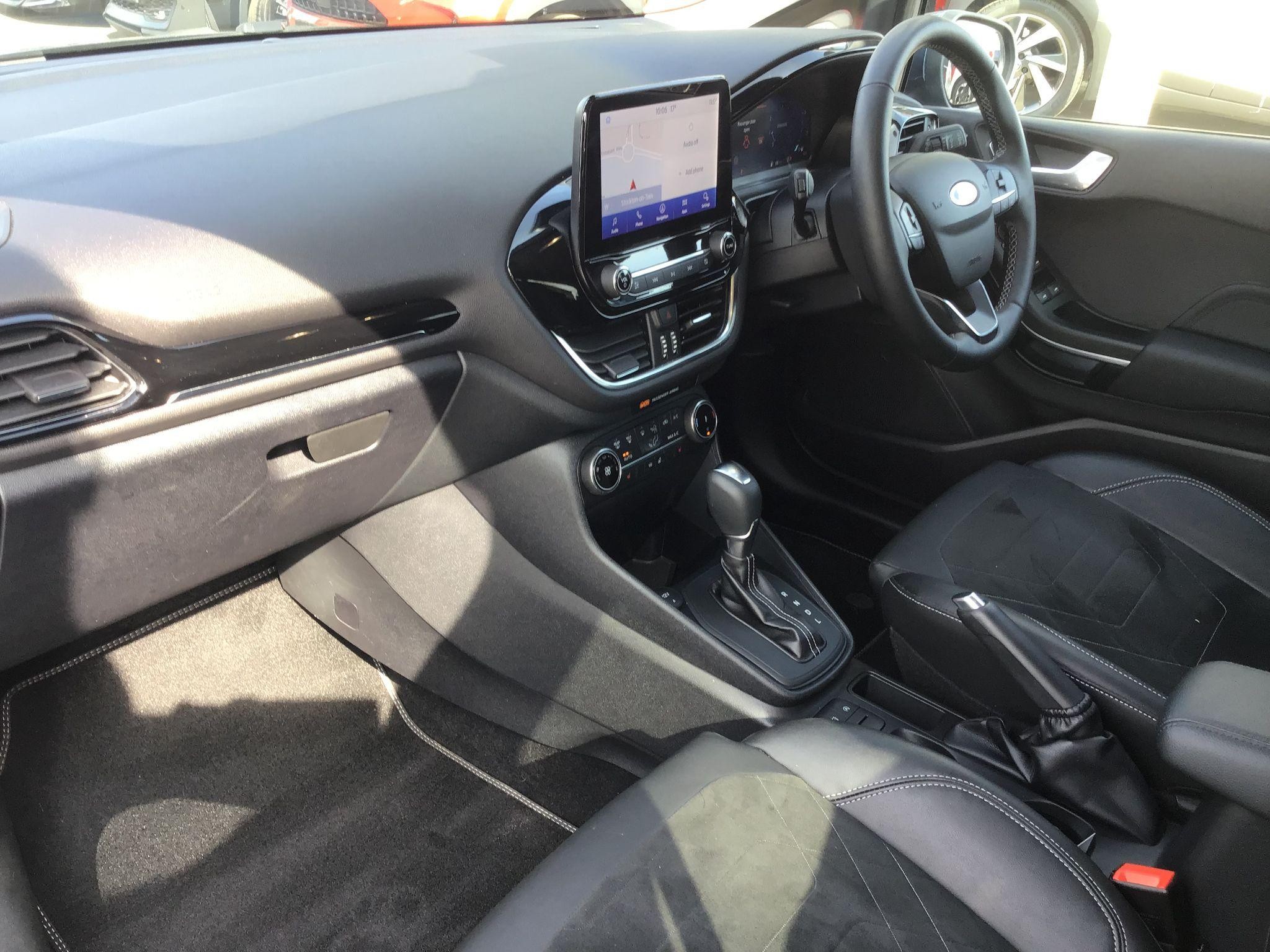 Ford Fiesta Image 11