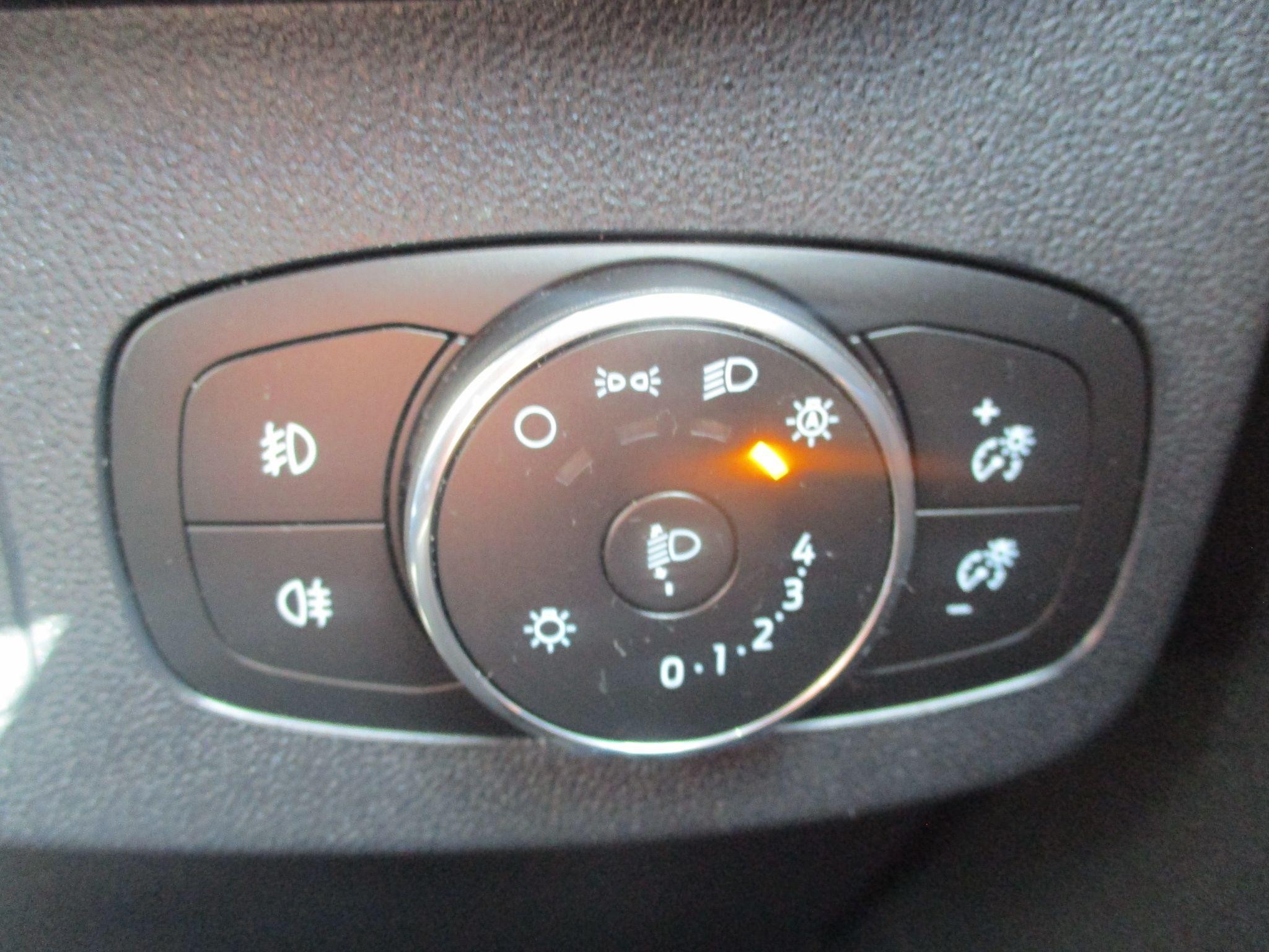 Ford Puma Image 9