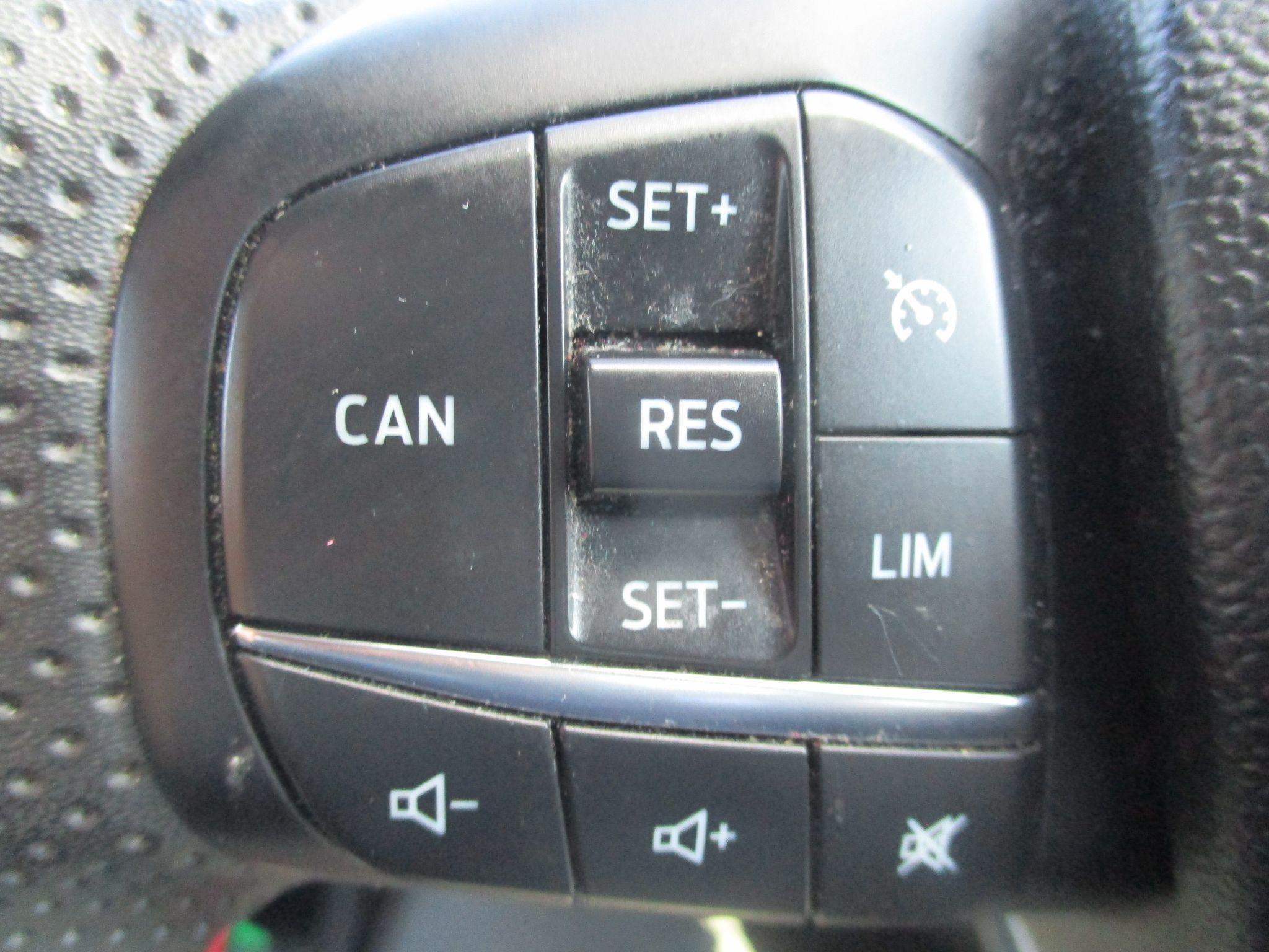 Ford Puma Image 11
