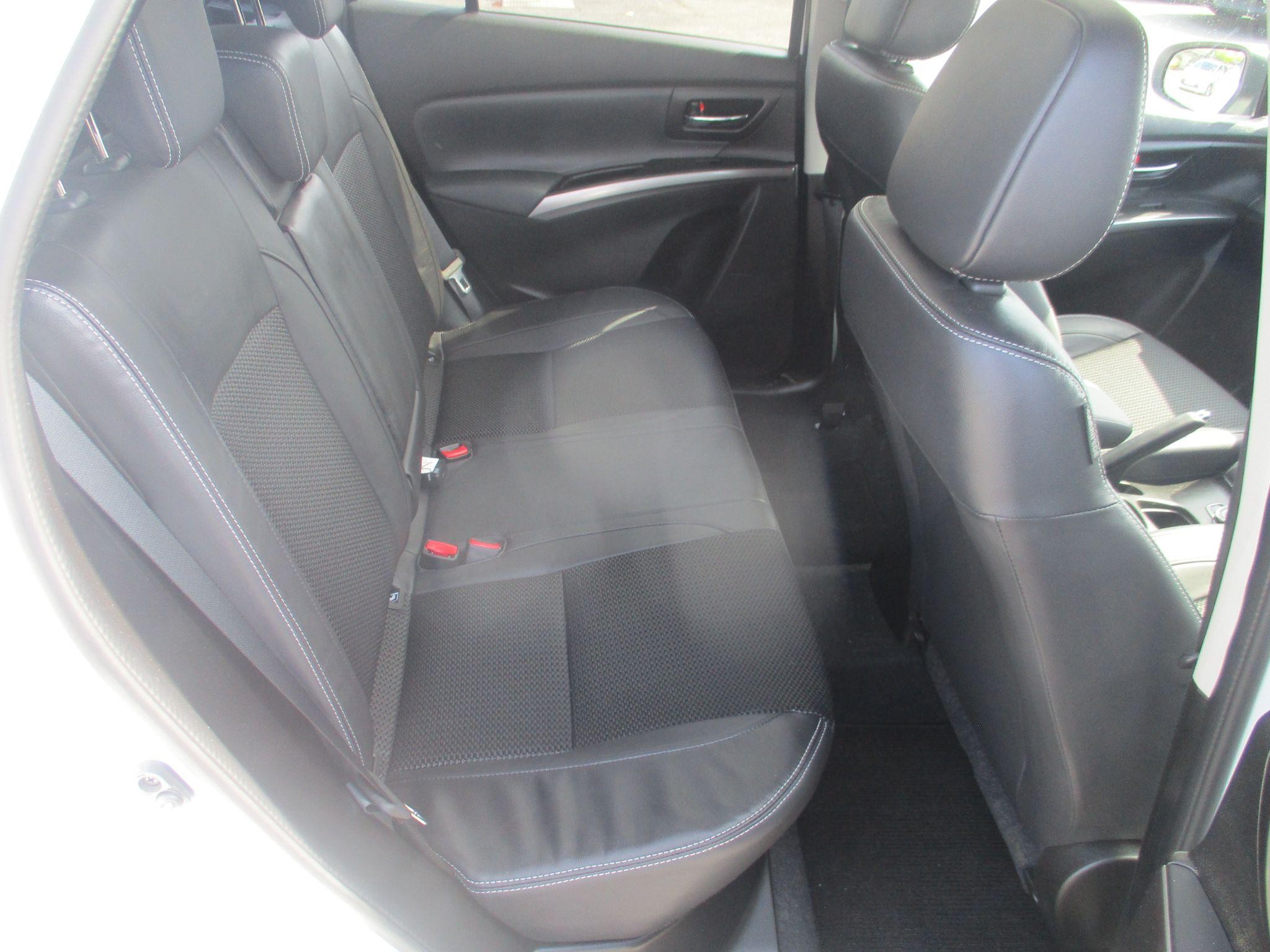 Suzuki SX4 S-Cross Image 10