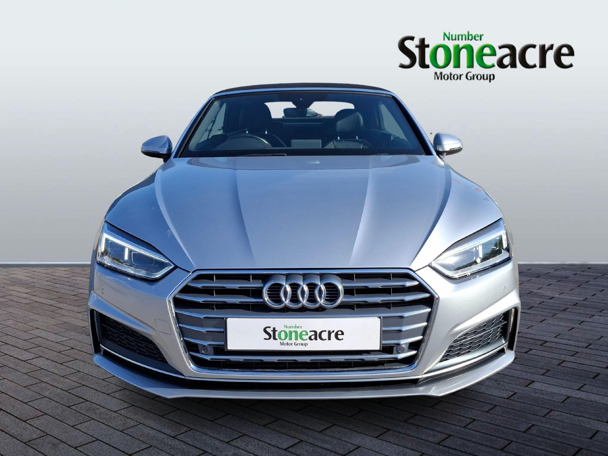 Audi A5 Cabriolet Image 2
