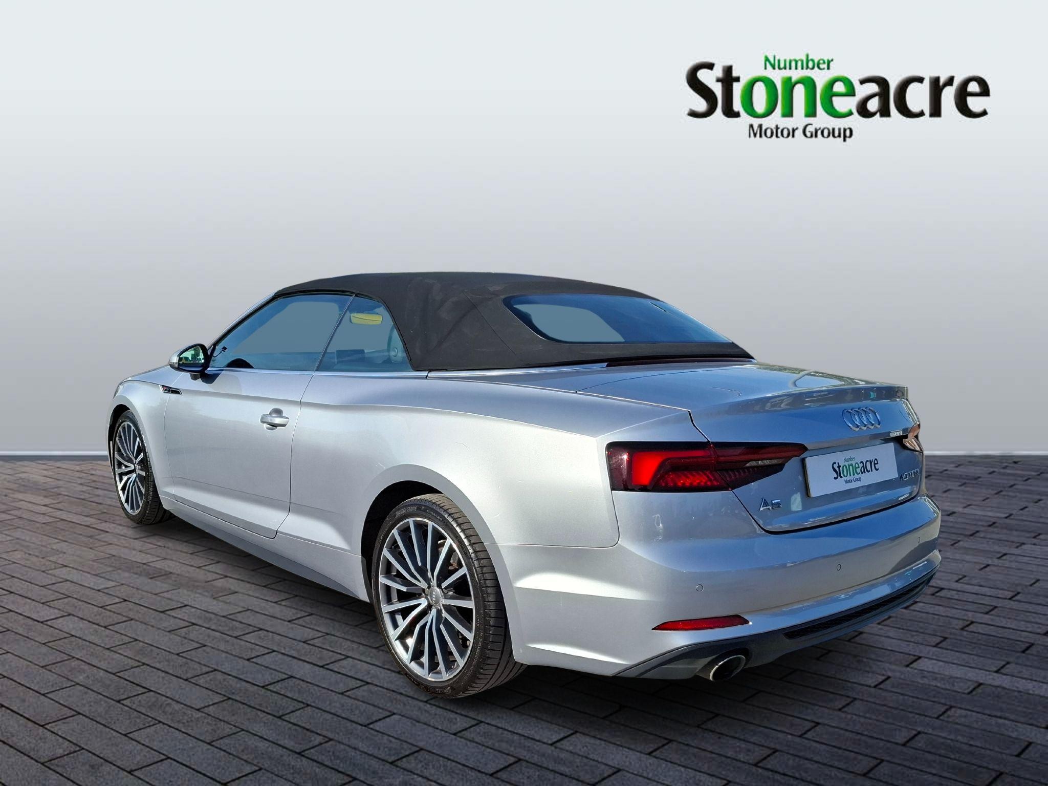 Audi A5 Cabriolet Image 4