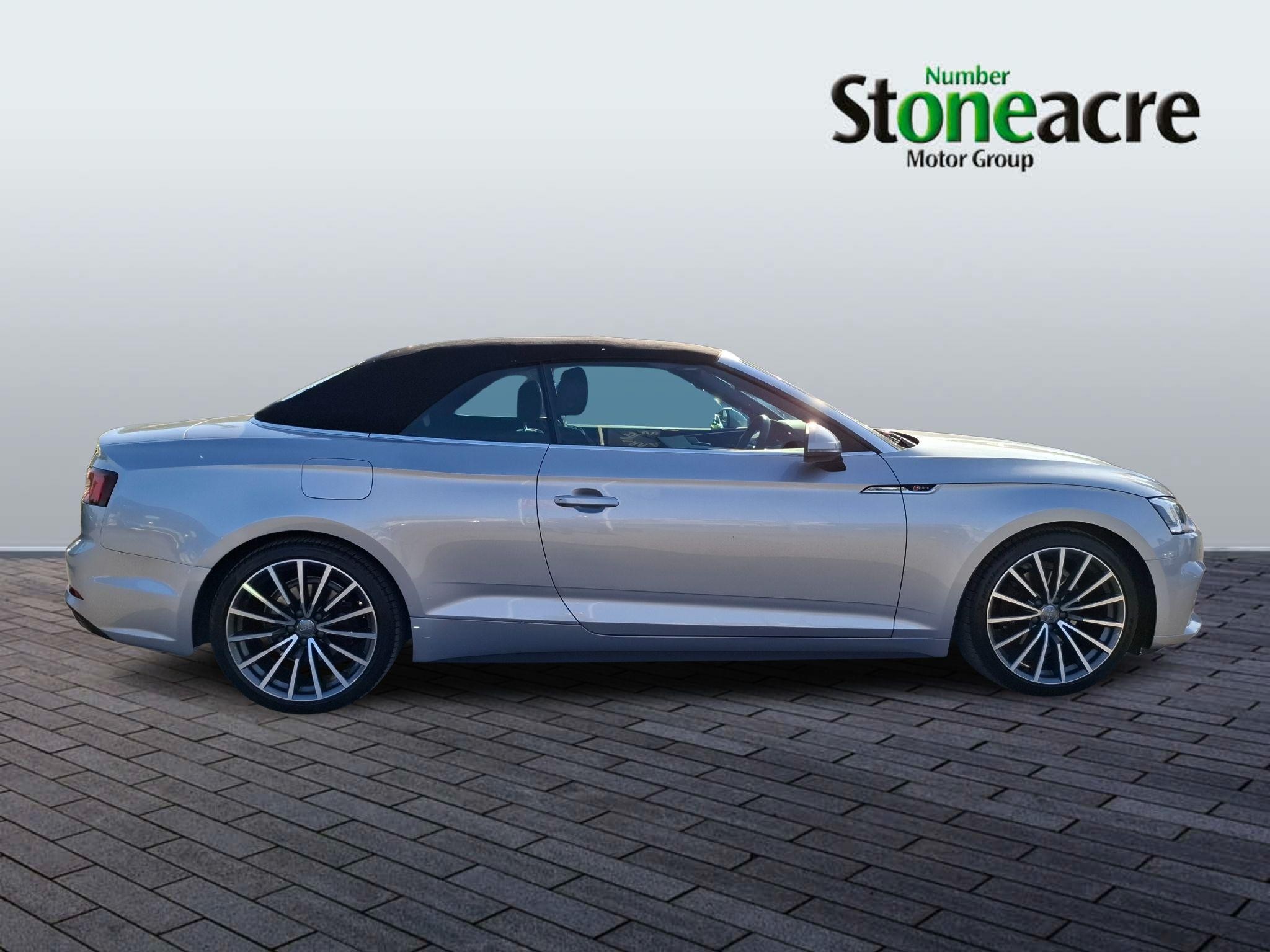 Audi A5 Cabriolet Image 7