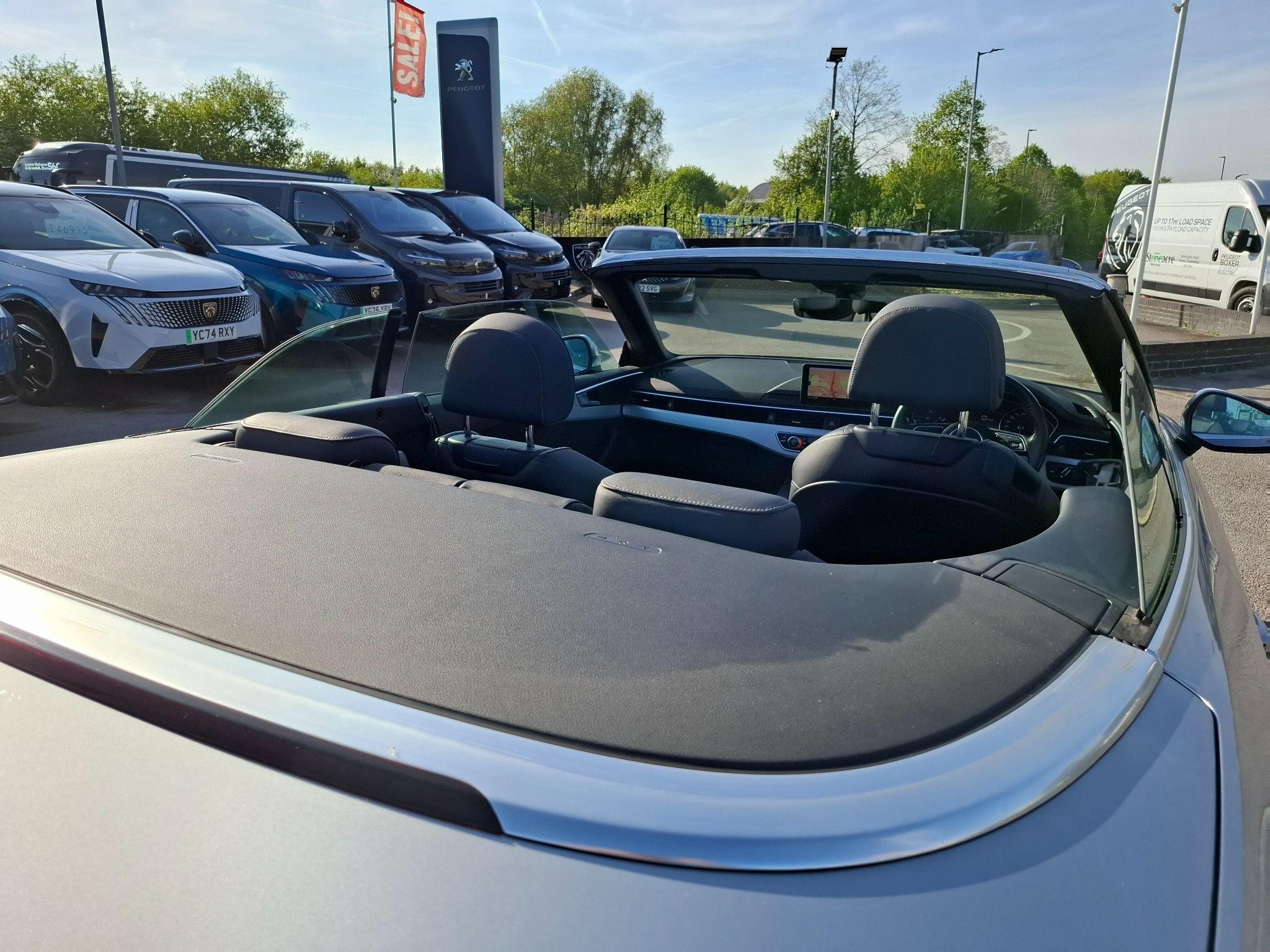 Audi A5 Cabriolet Image 9