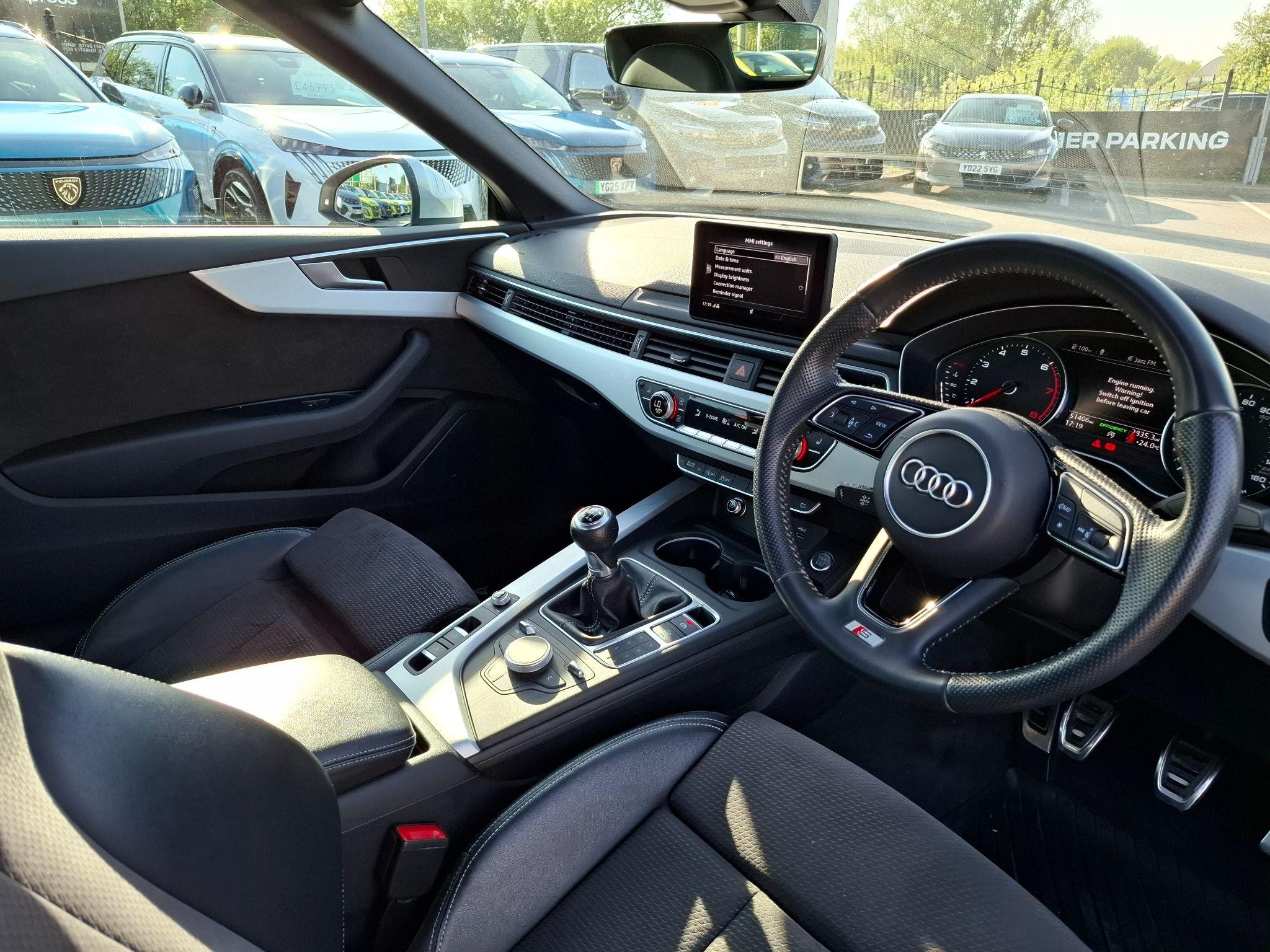 Audi A5 Cabriolet Image 11
