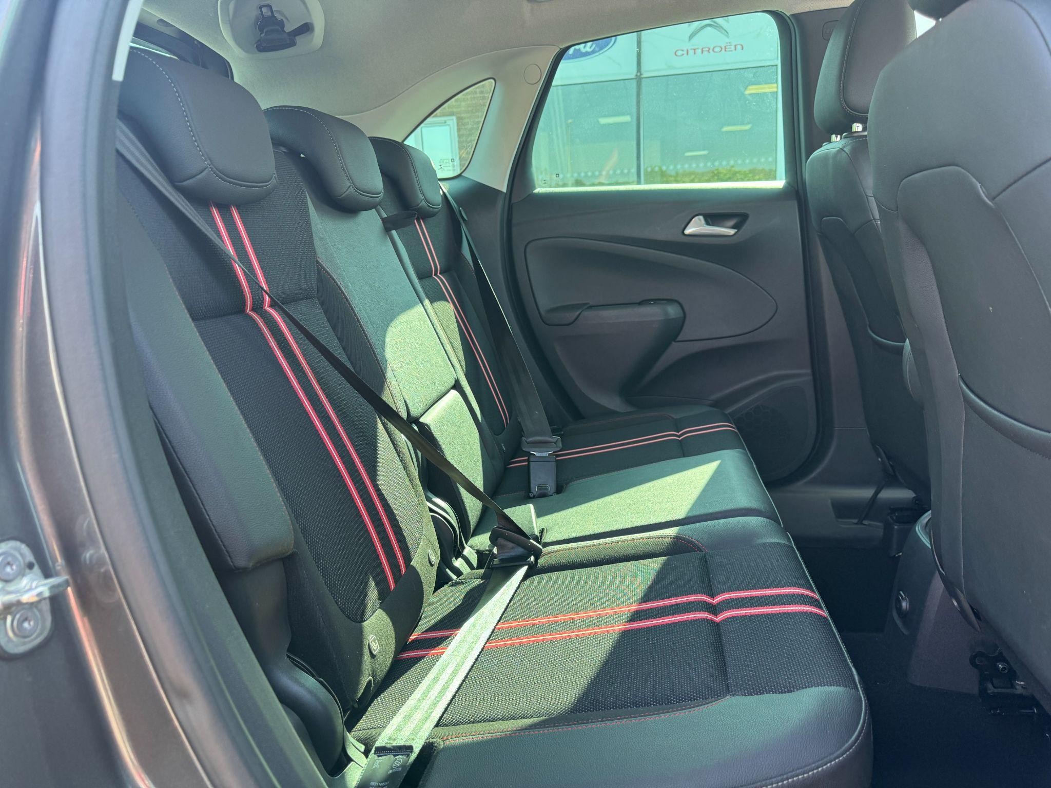 Vauxhall Crossland Image 17