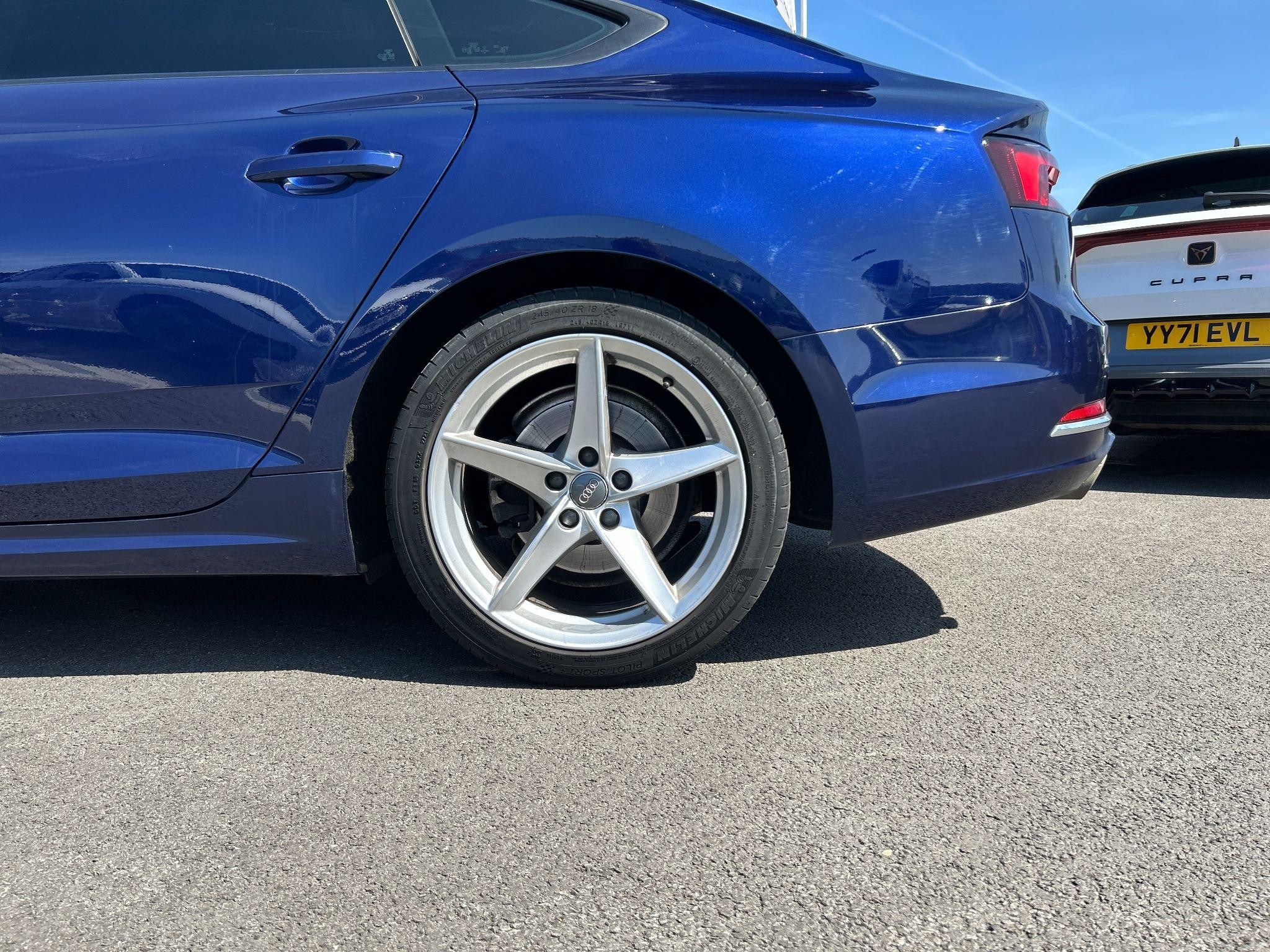 Audi A5 Image 9