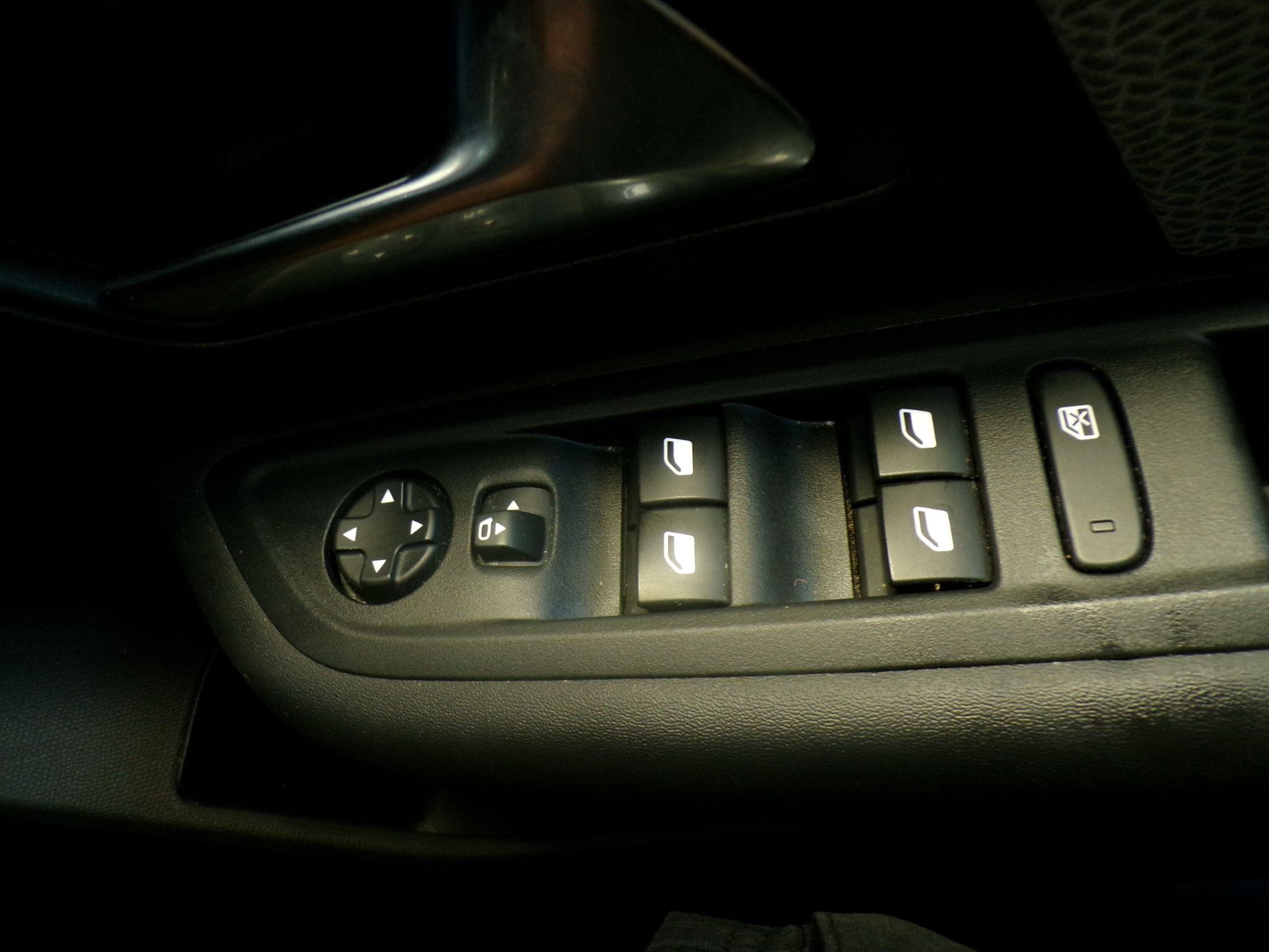 Citroen C4 Image 17