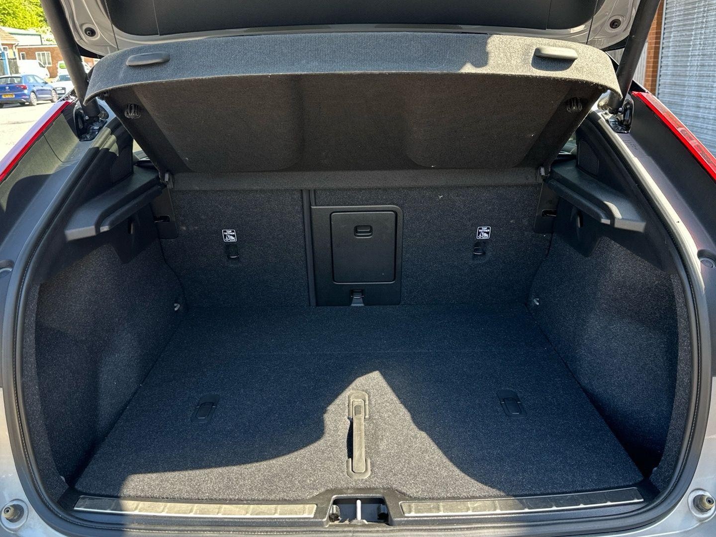 Volvo C40 Image 17