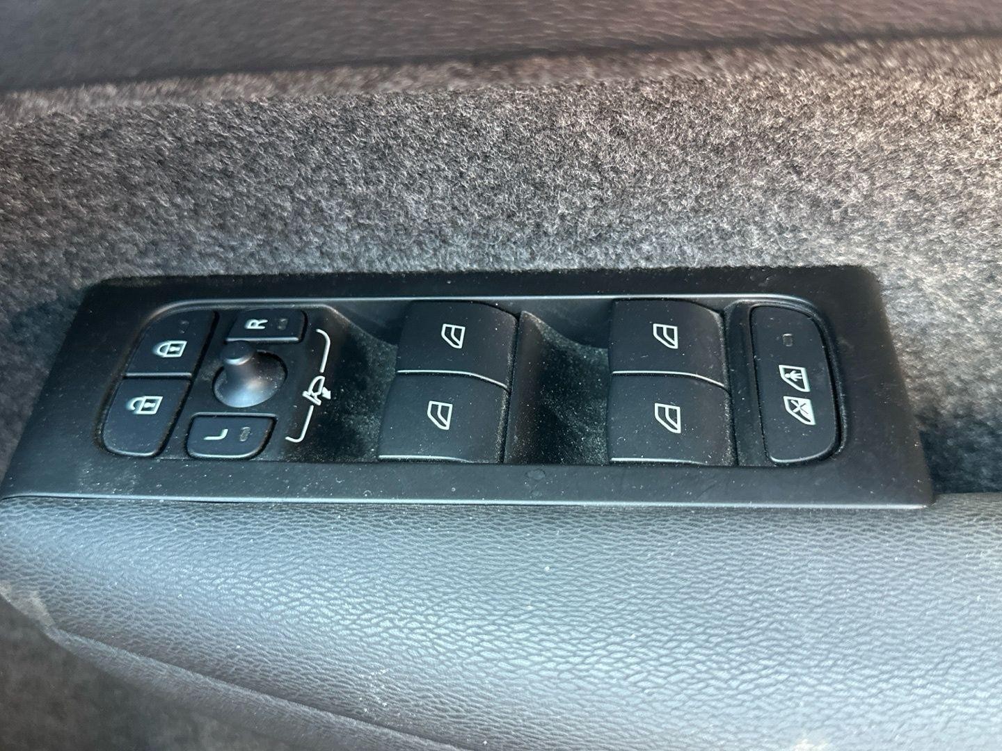 Volvo C40 Image 25