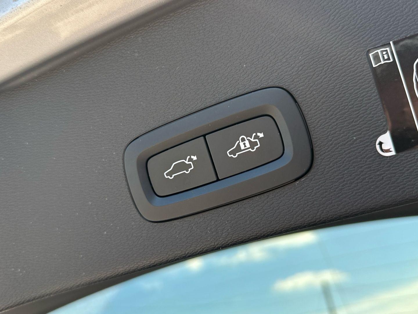 Volvo C40 Image 33