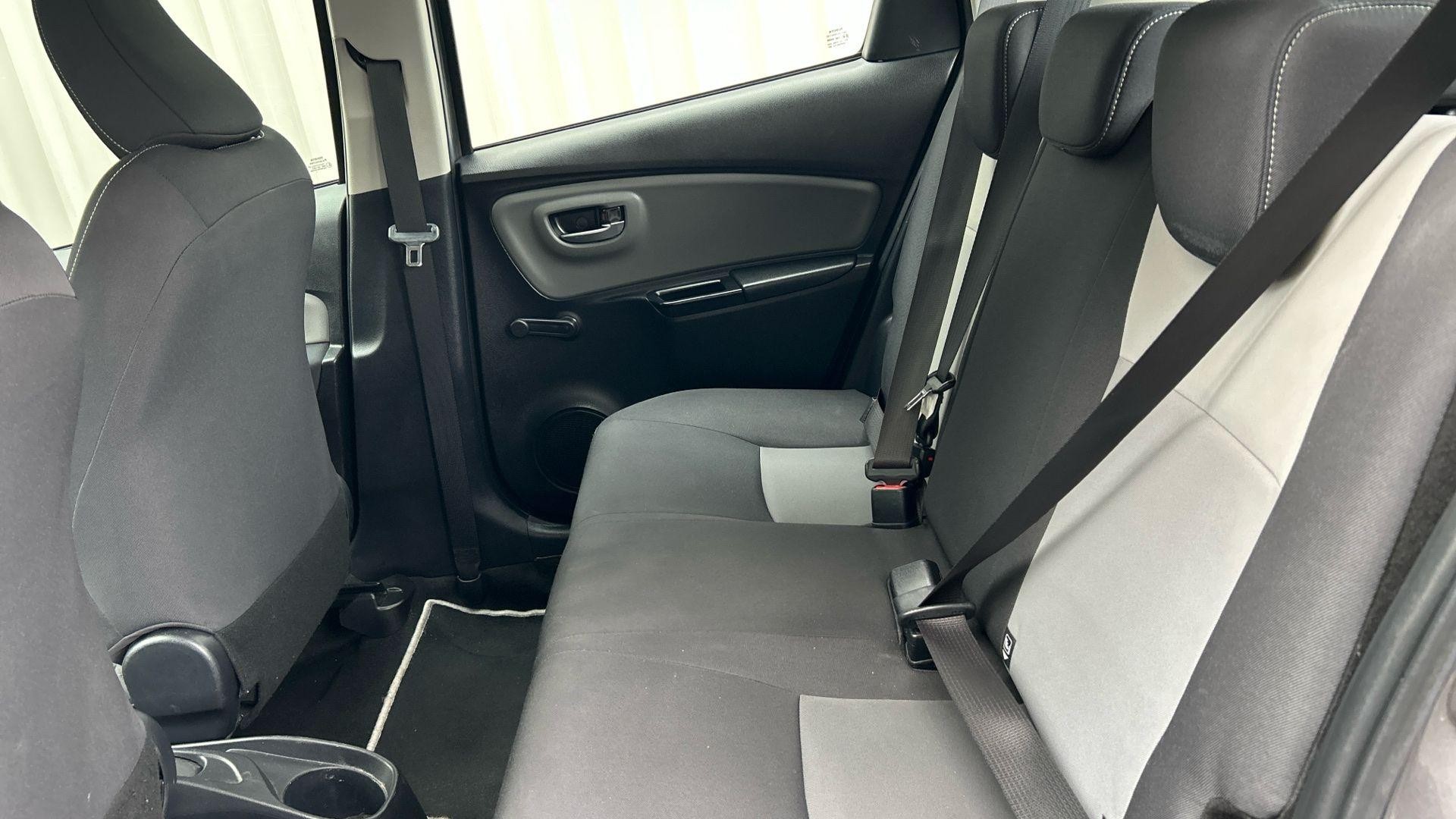 Toyota Yaris Image 19