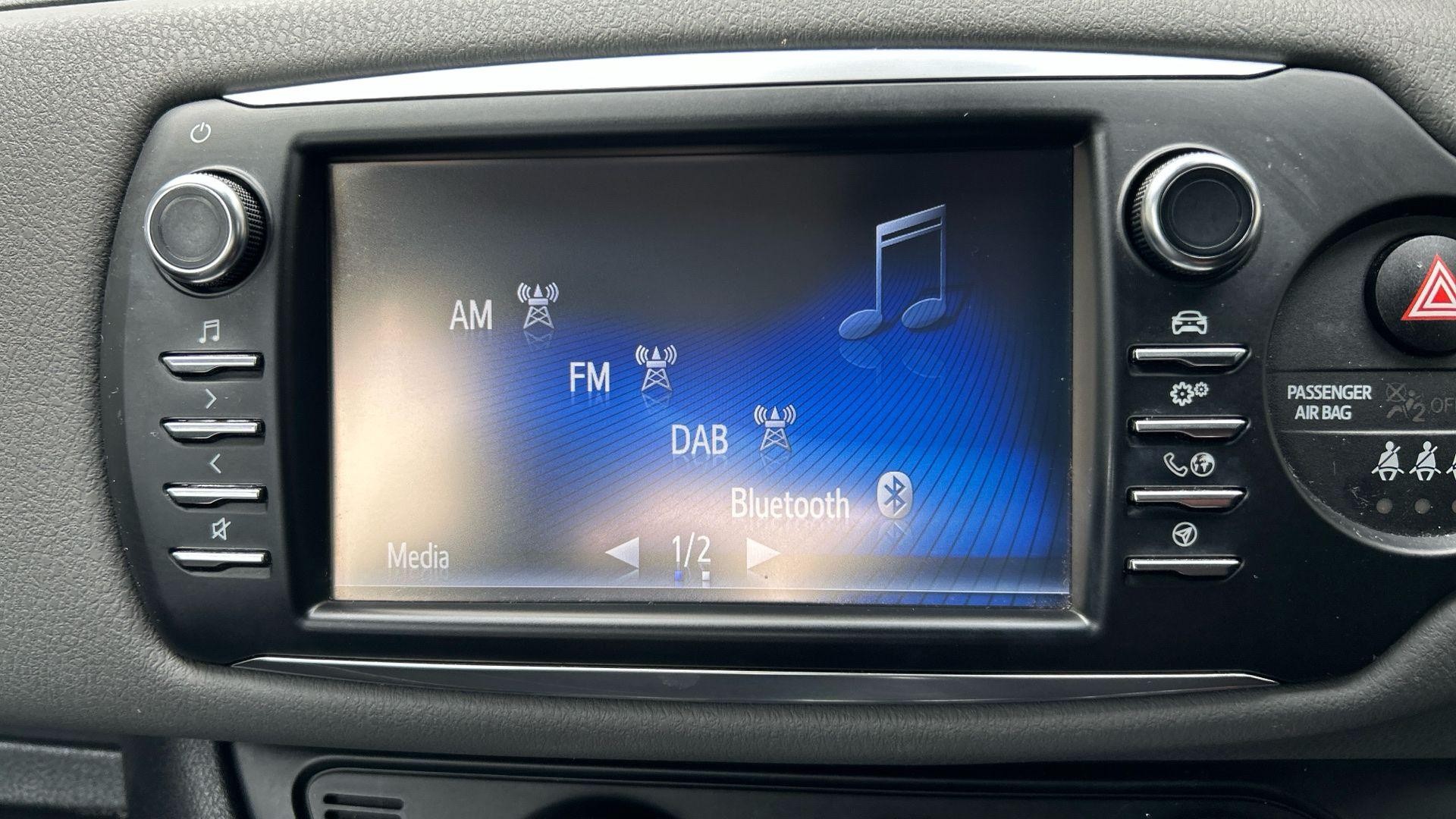 Toyota Yaris Image 26