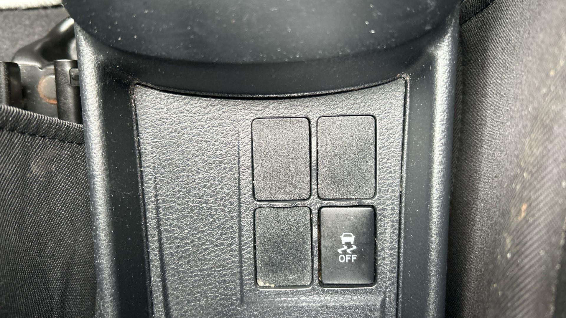 Toyota Yaris Image 34
