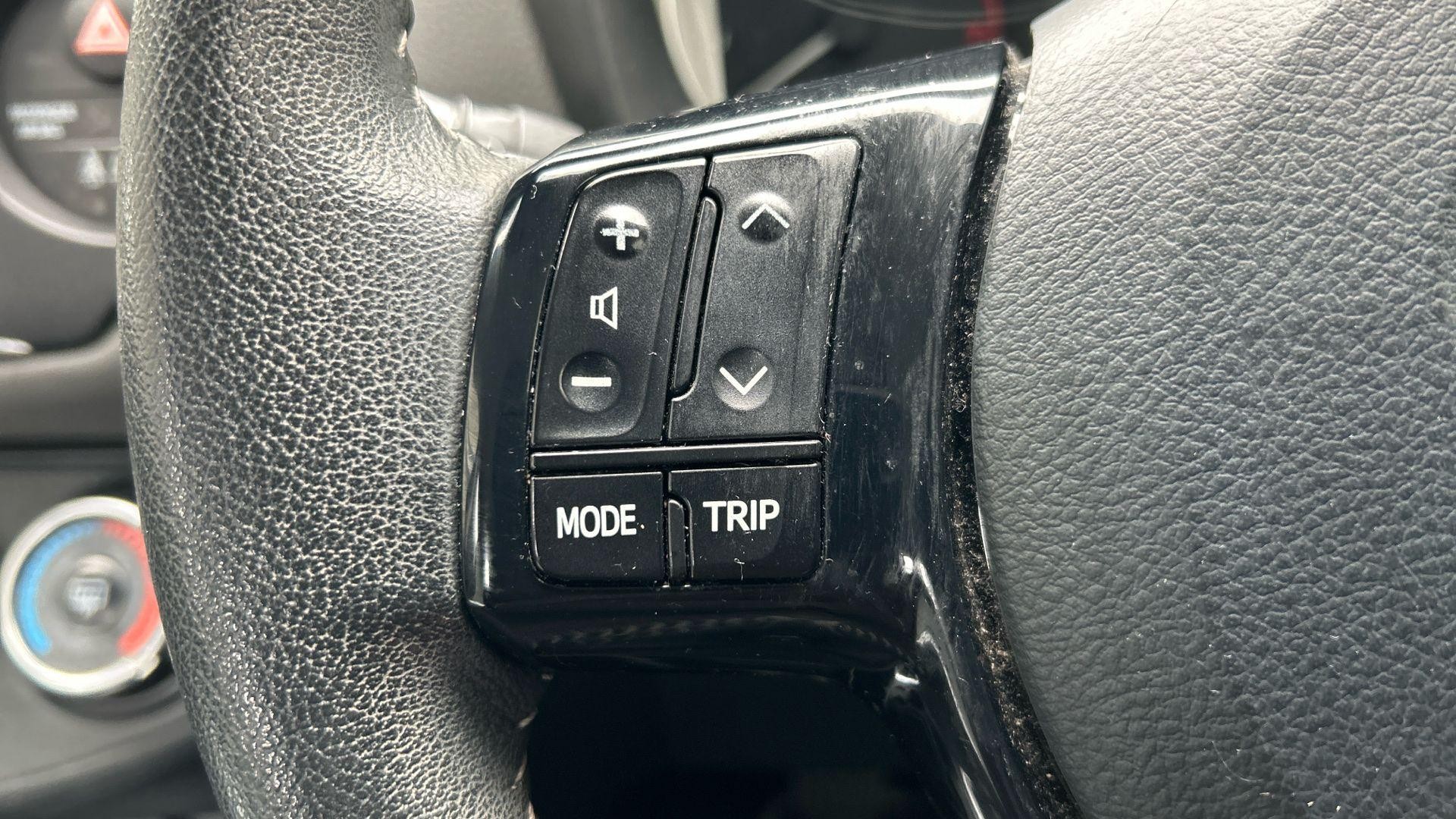 Toyota Yaris Image 35