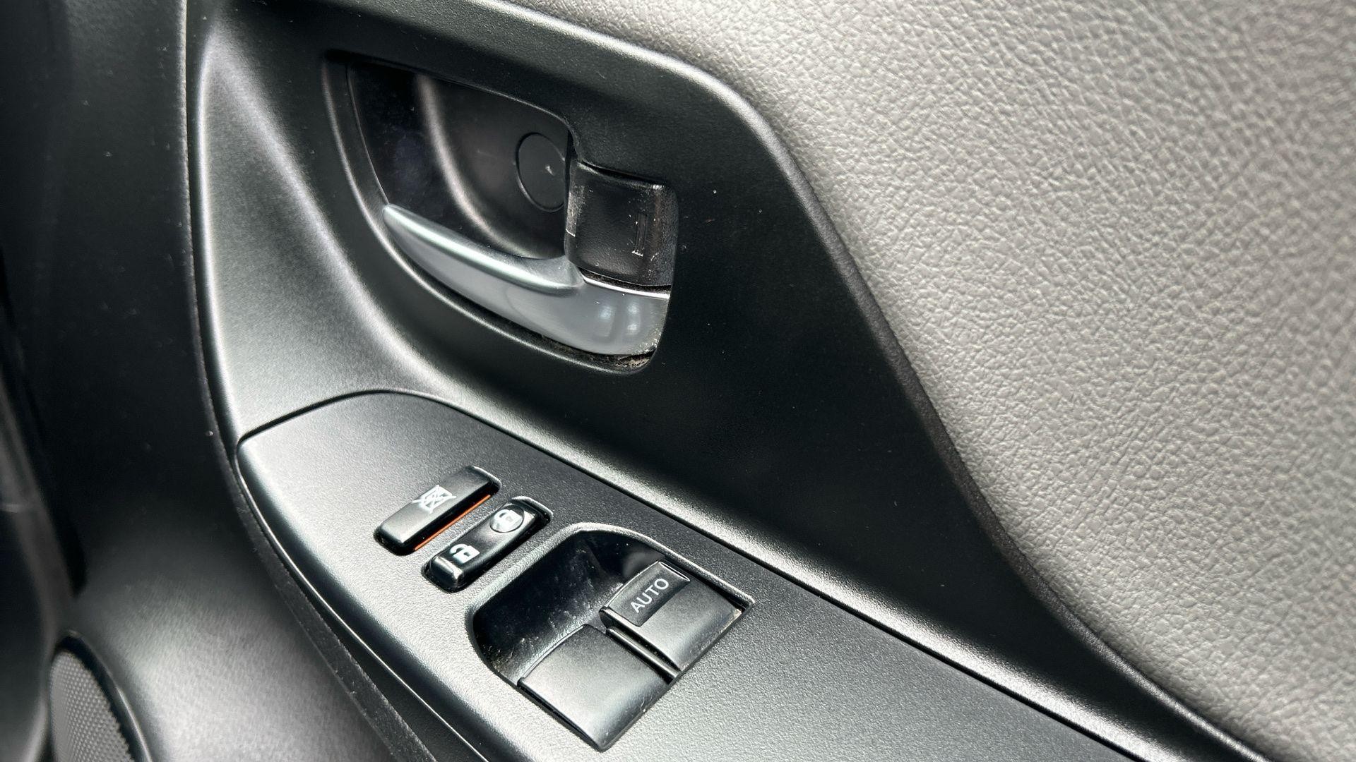 Toyota Yaris Image 39