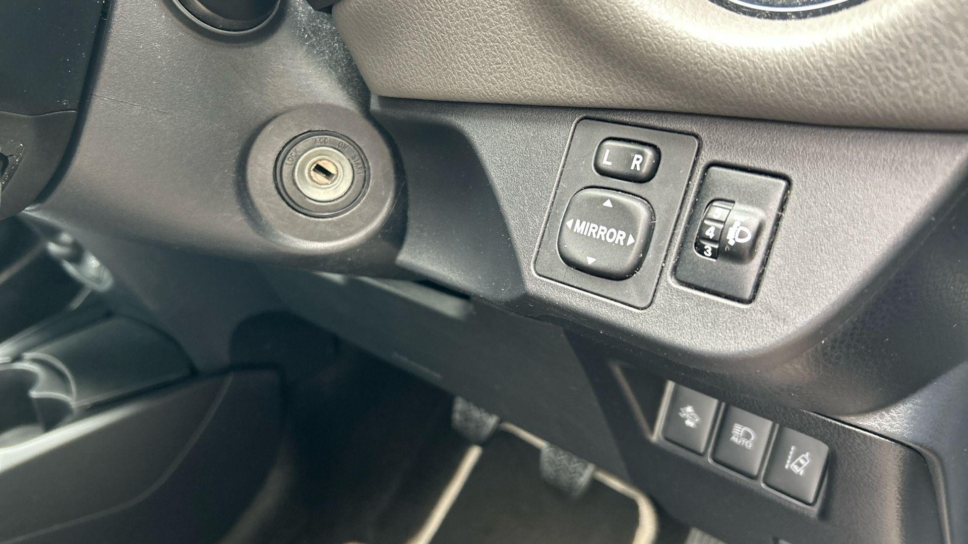 Toyota Yaris Image 41
