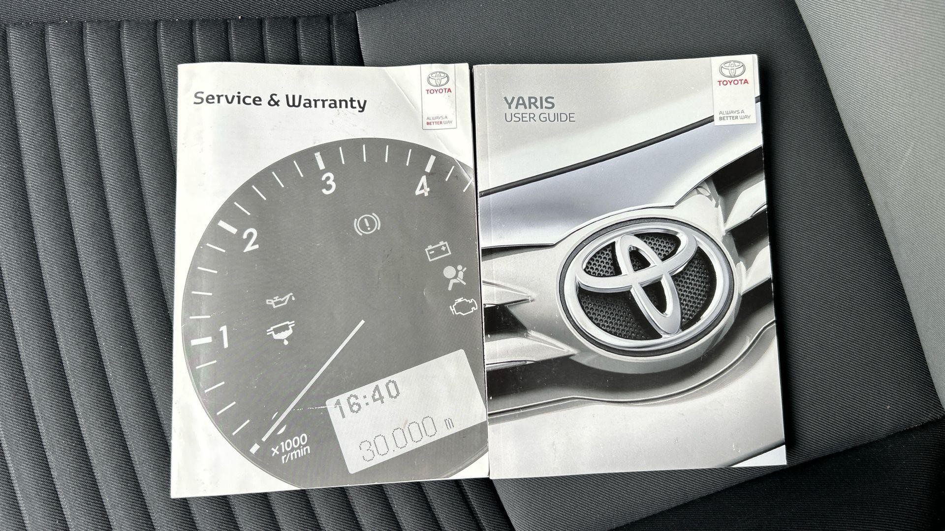 Toyota Yaris Image 45