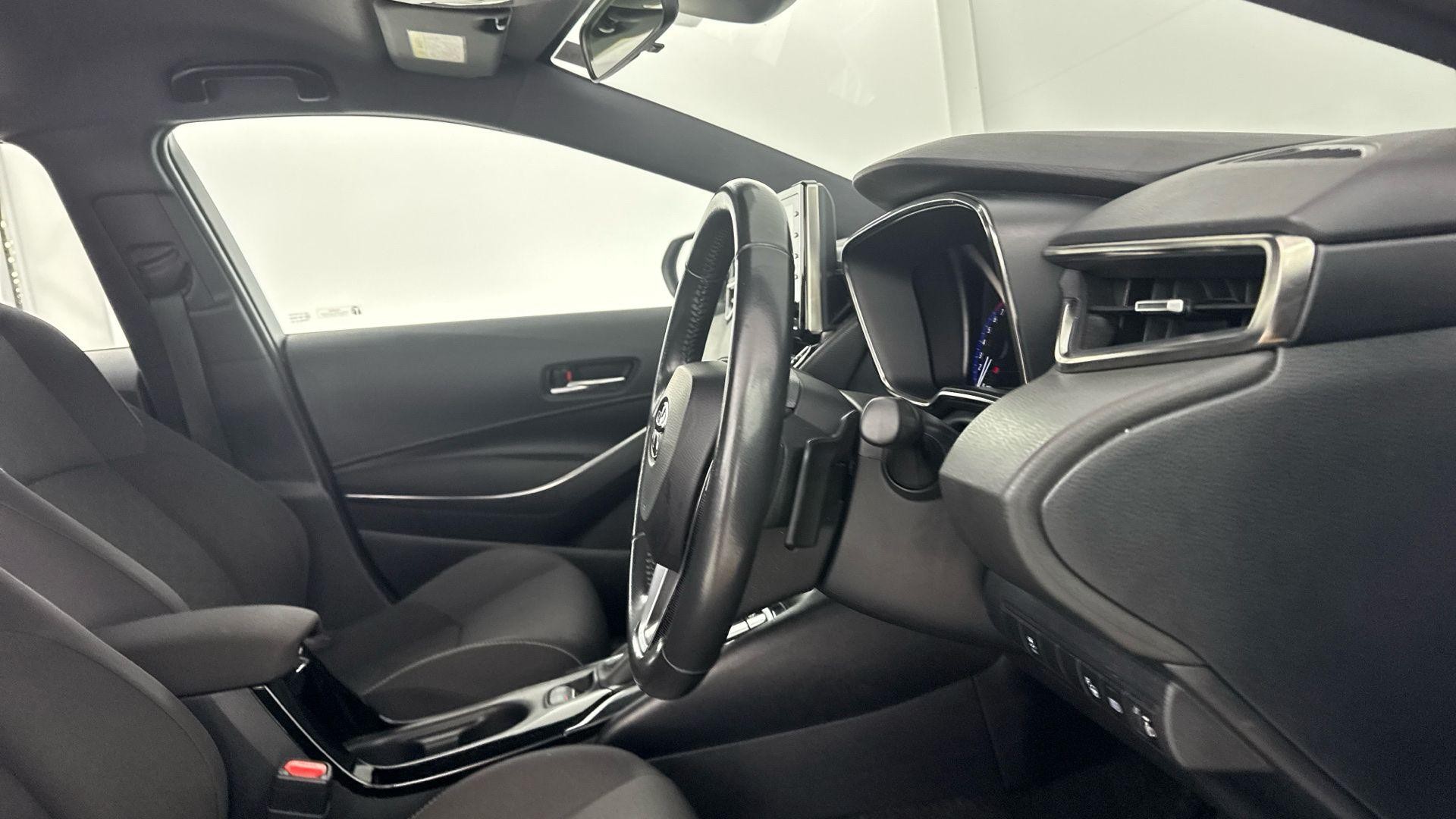 Toyota Corolla Image 19