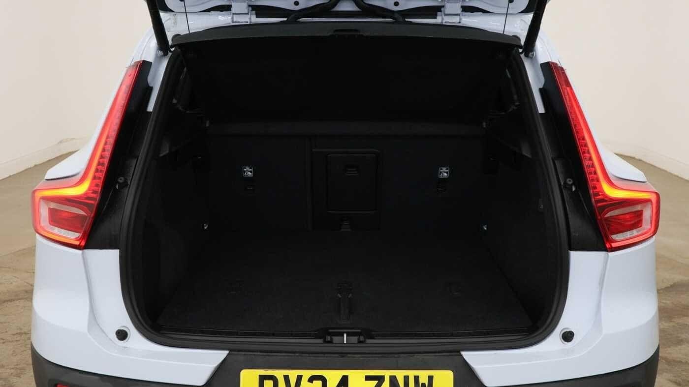 Volvo XC40 Image 14