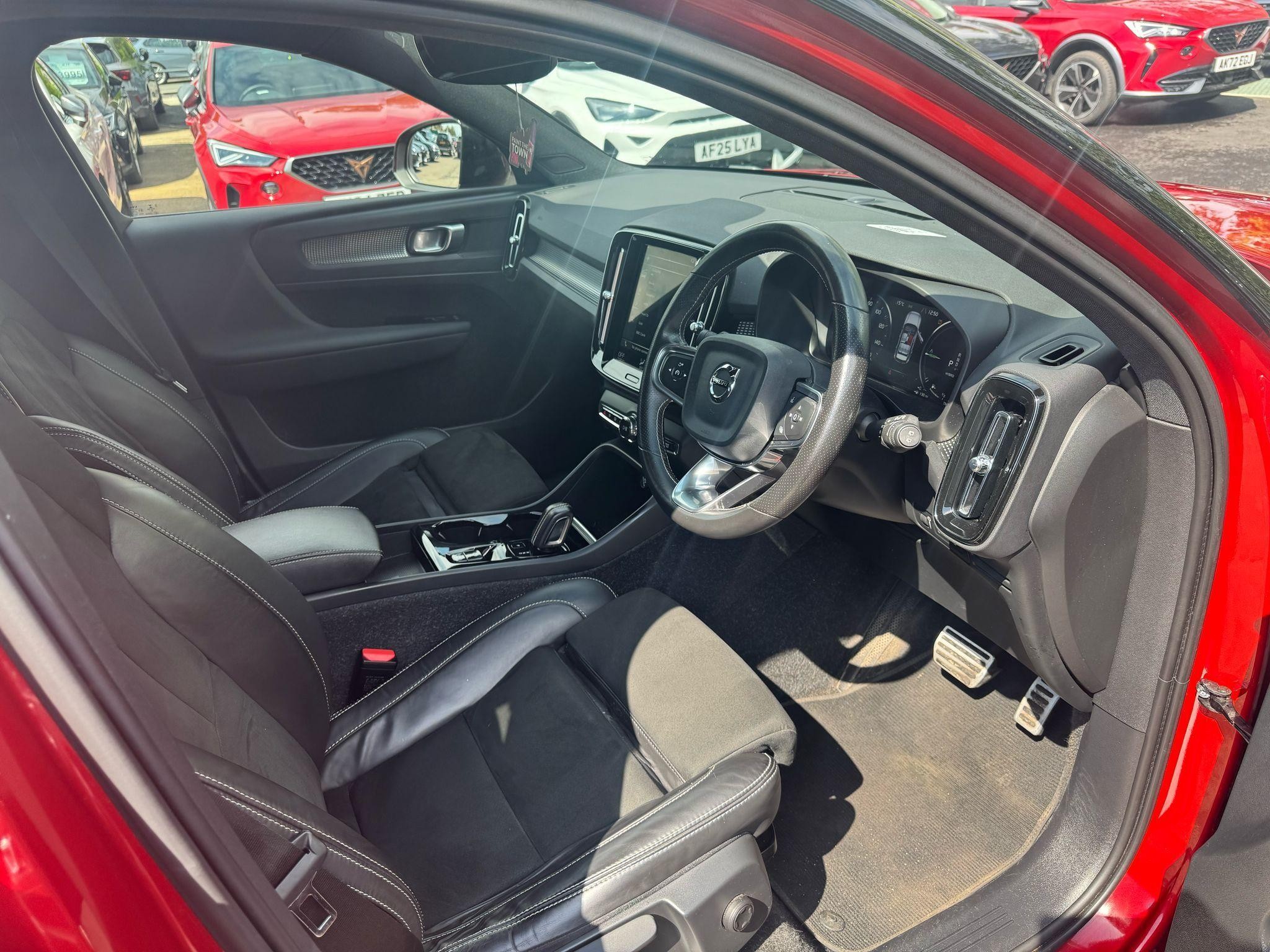 Volvo XC40 Image 12