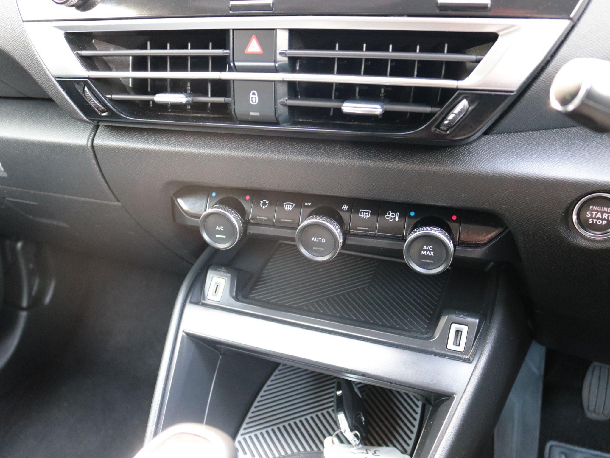 Citroen C4 Image 17