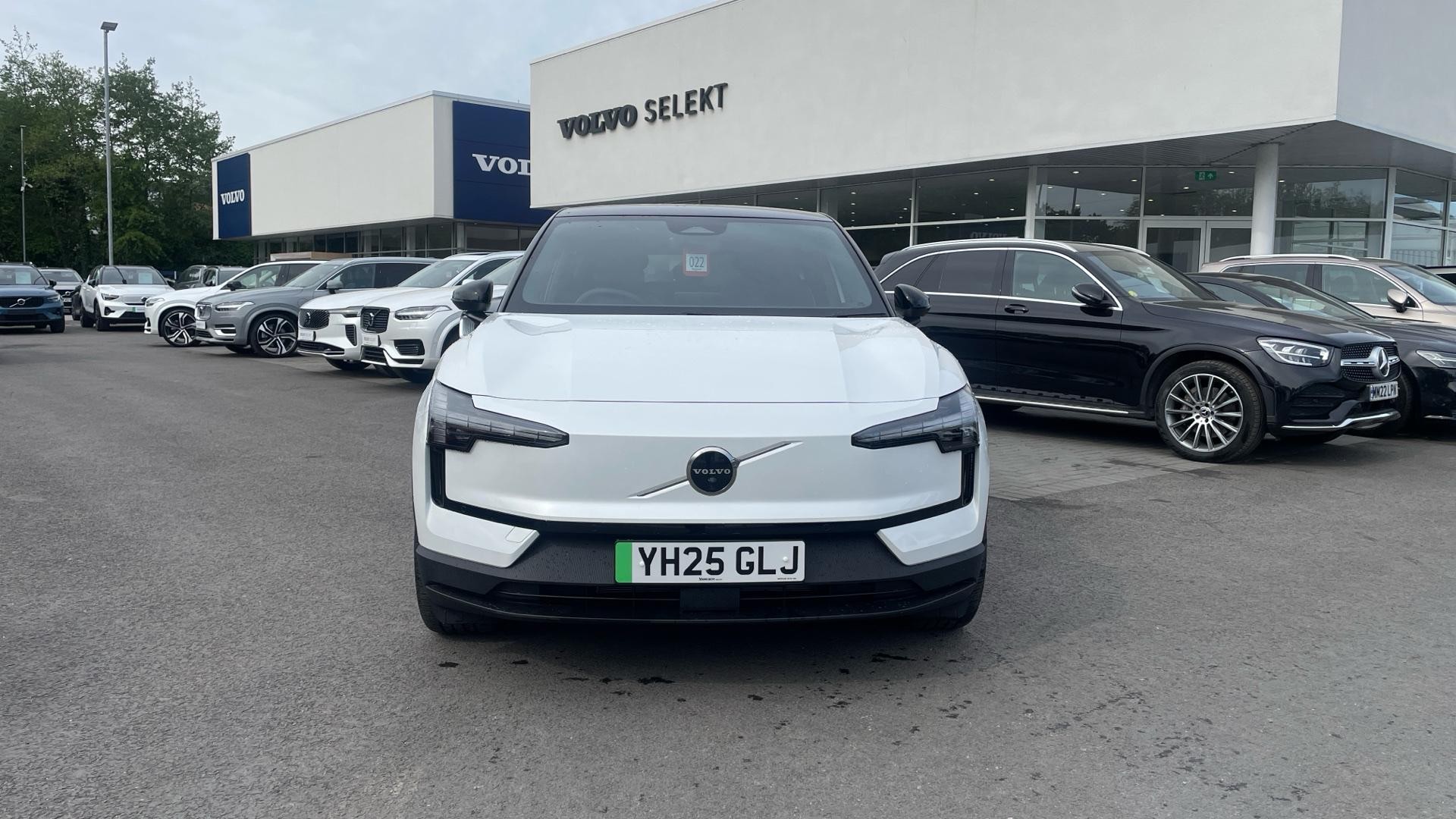 Volvo EX30 Image 12