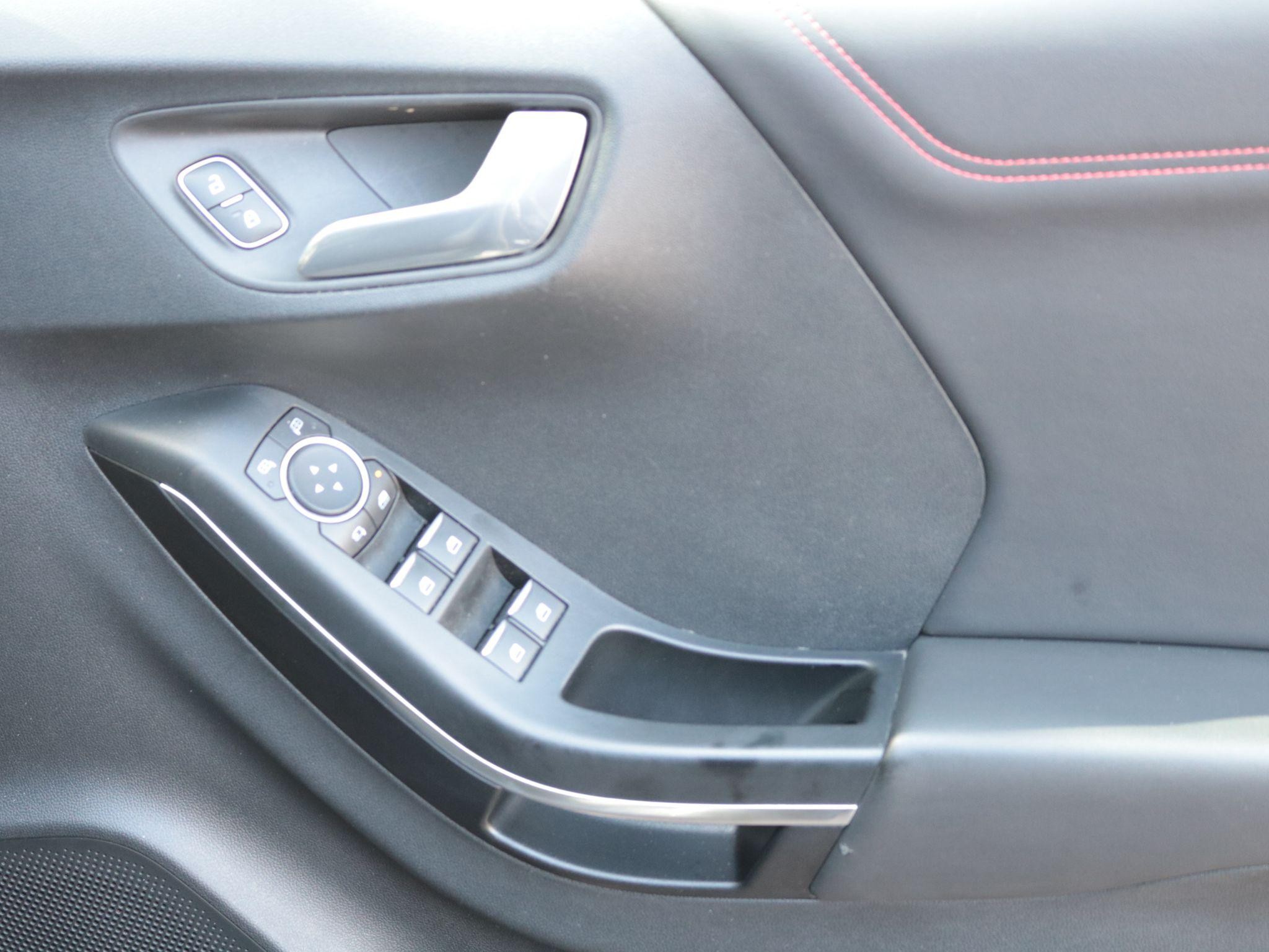 Ford Puma Image 25