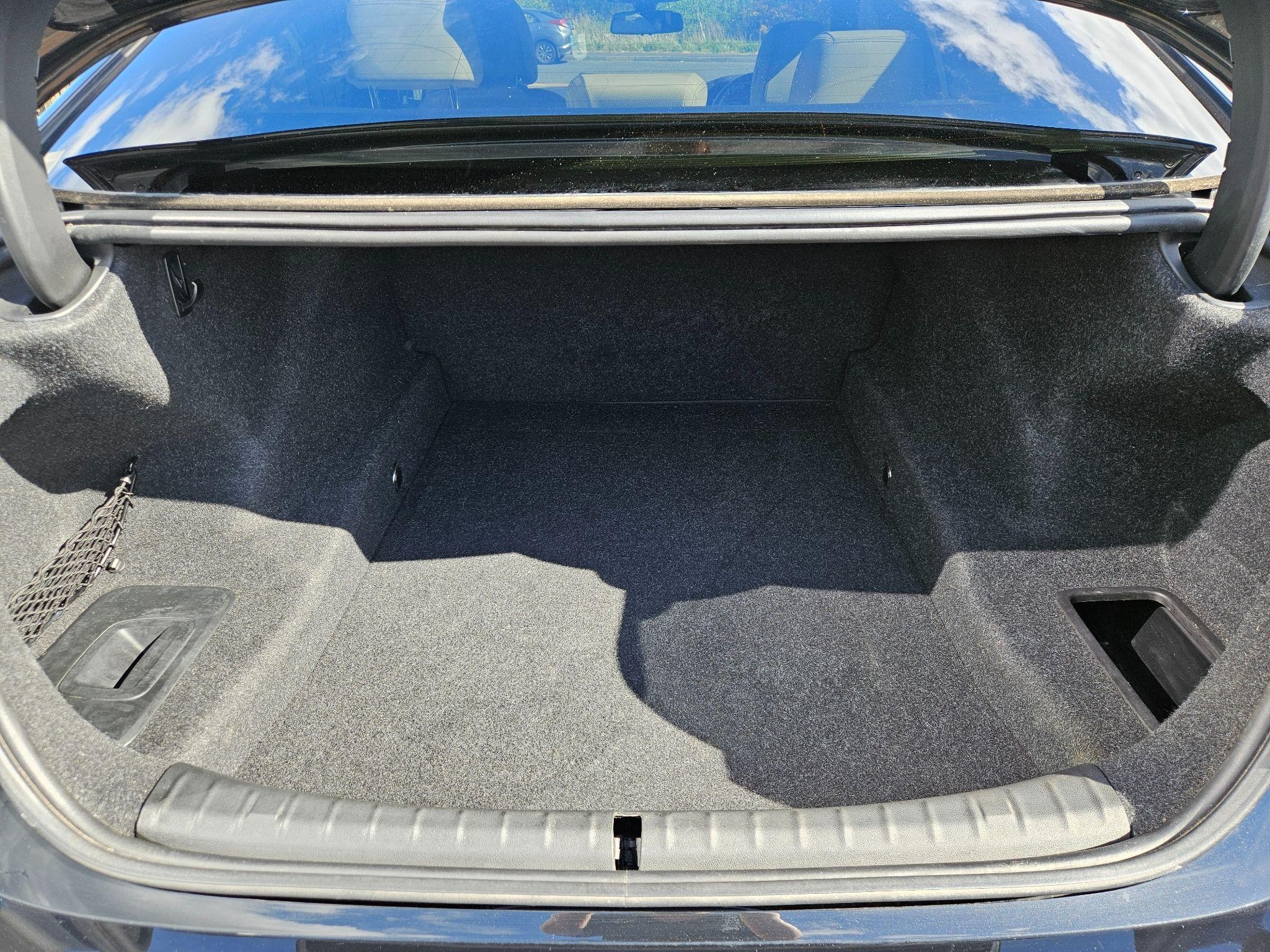 BMW 5 Series Image 10