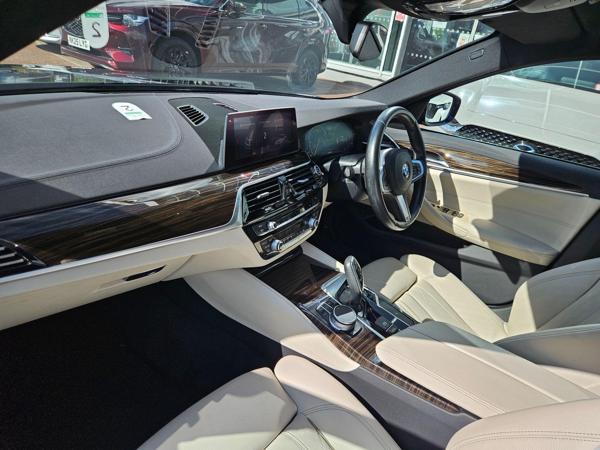BMW 5 Series Image 13