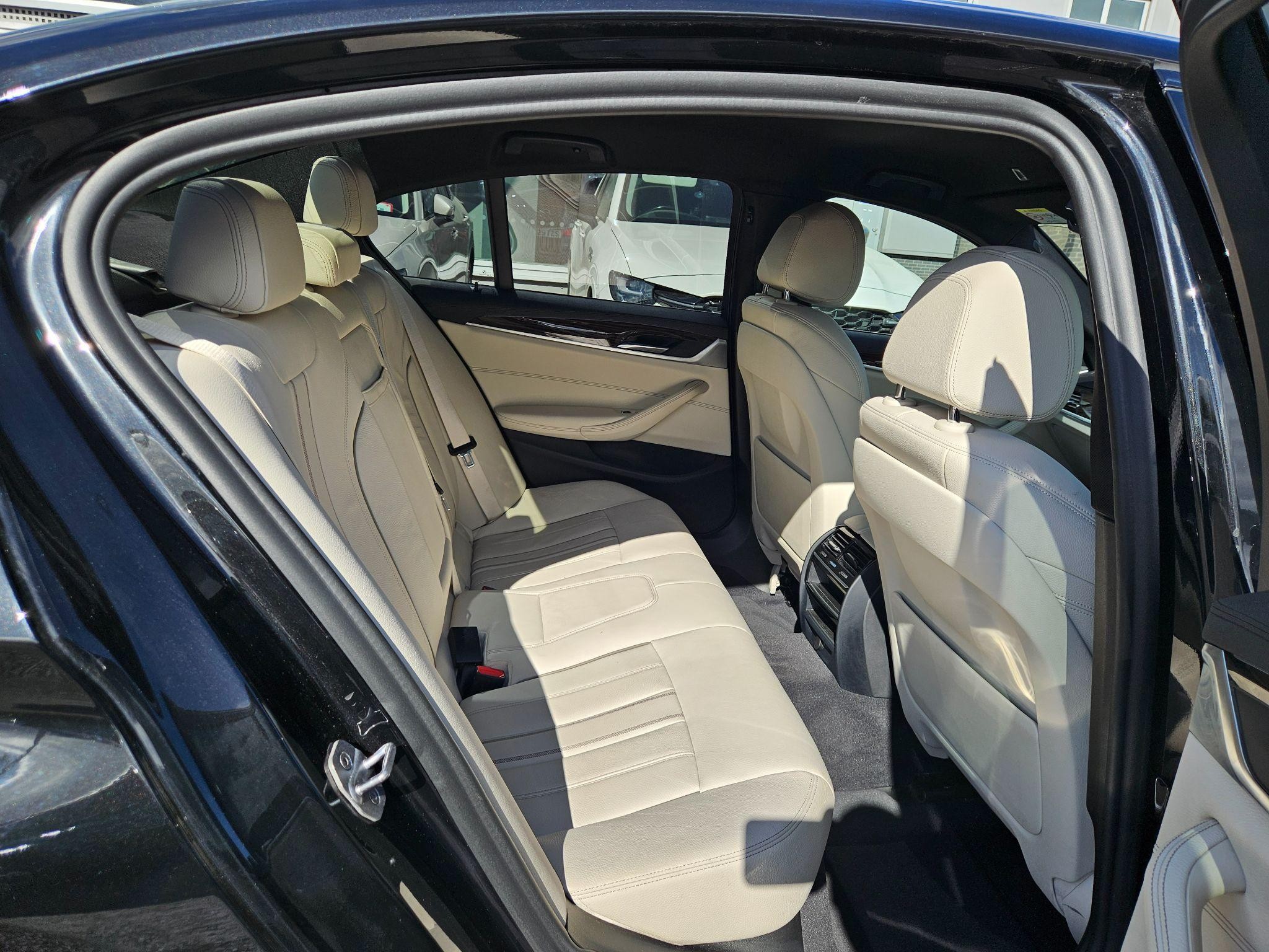 BMW 5 Series Image 18