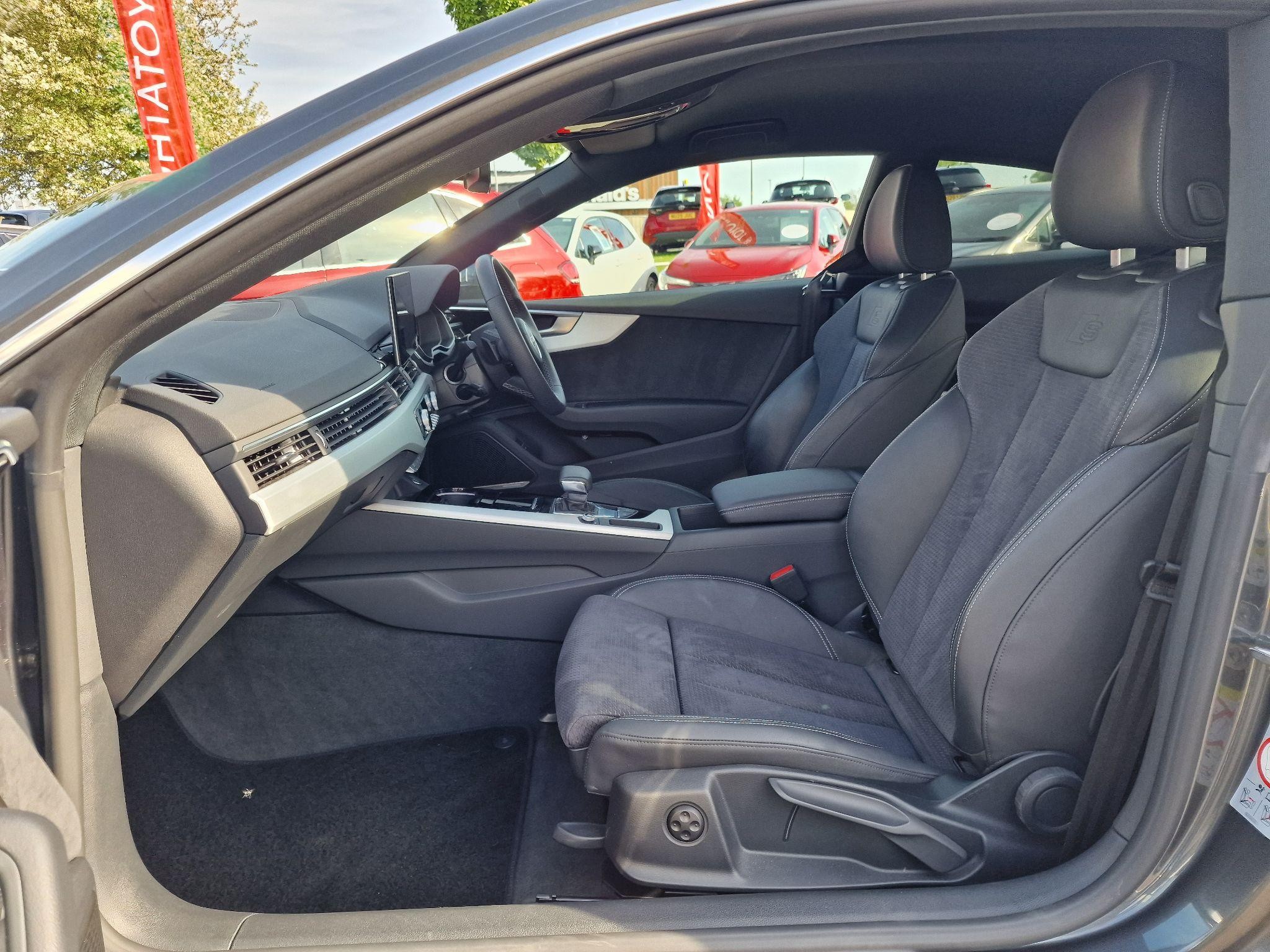 Audi A5 Image 10