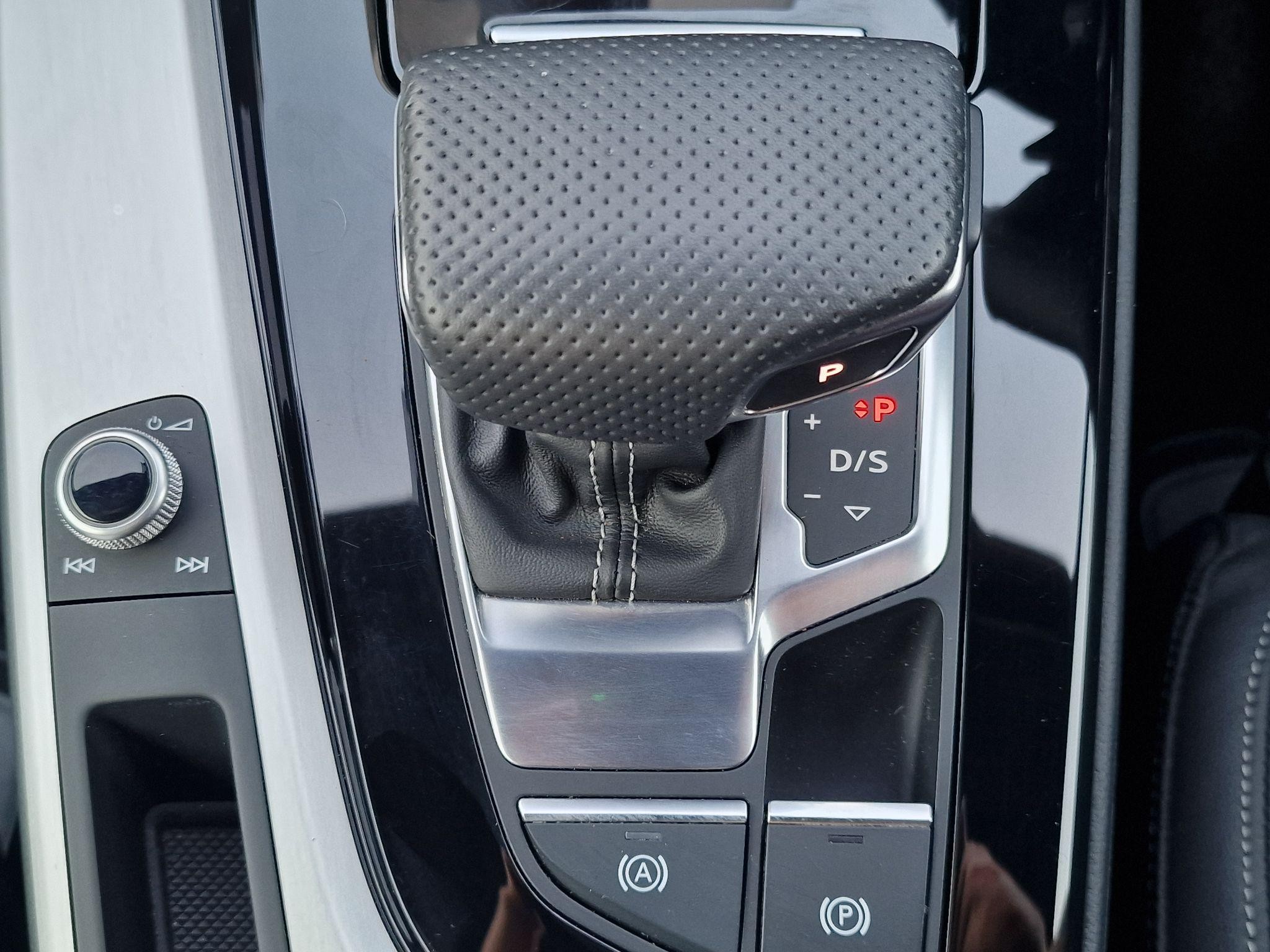 Audi A5 Image 24