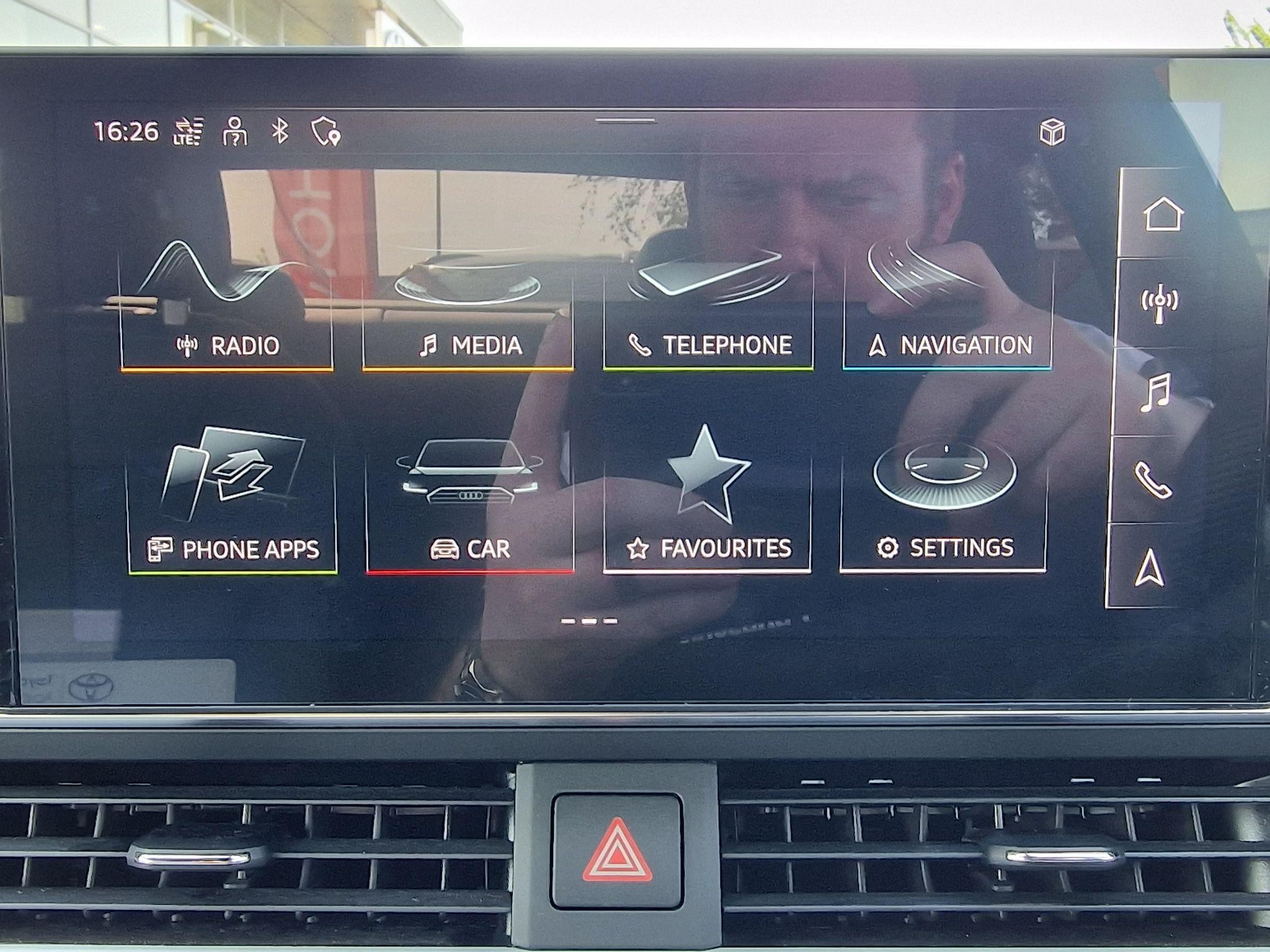 Audi A5 Image 25