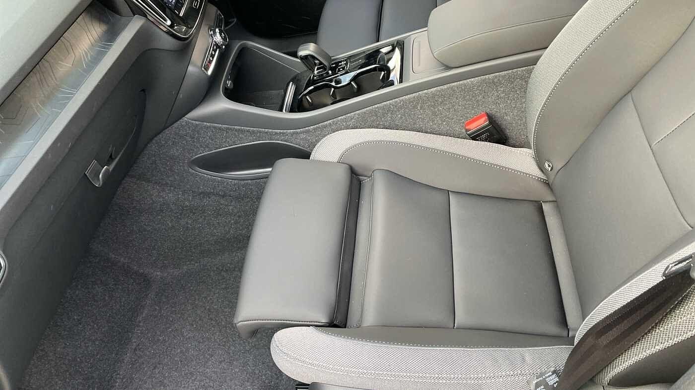 Volvo EX40 Image 28