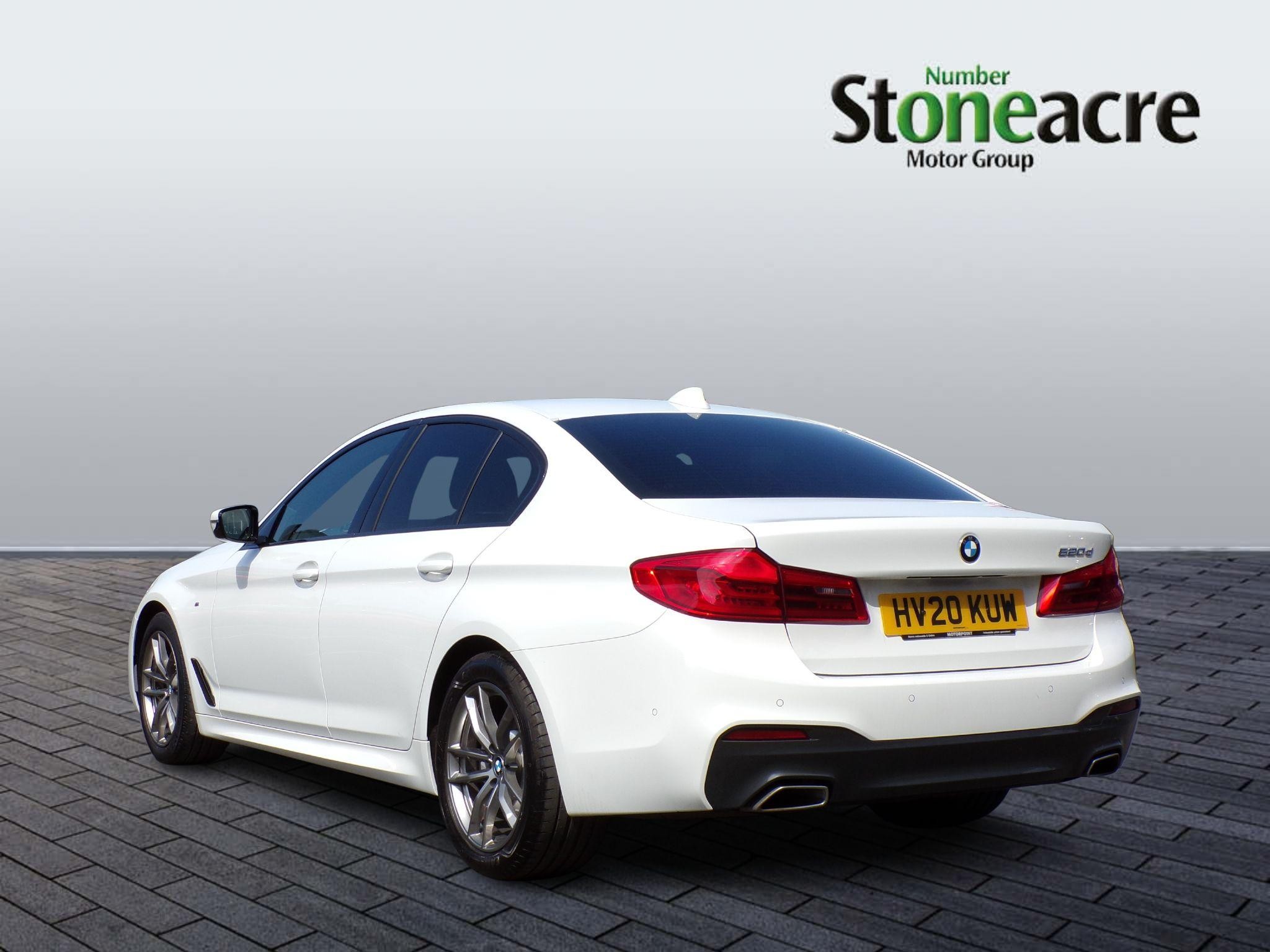 BMW 5 Series Image 5
