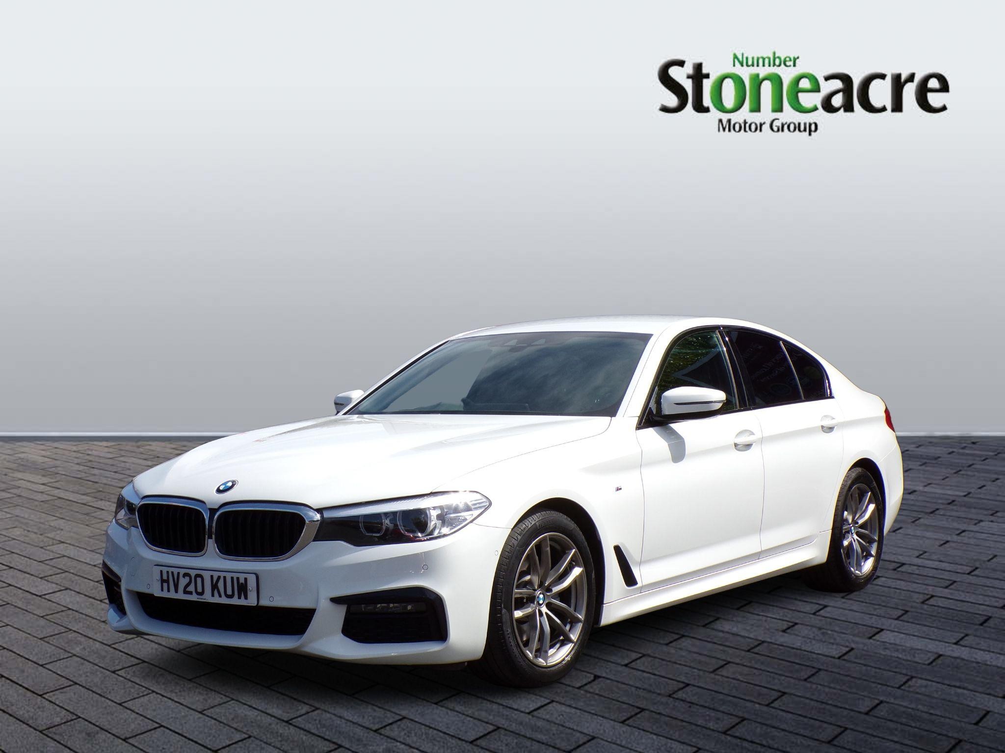 BMW 5 Series Image 7