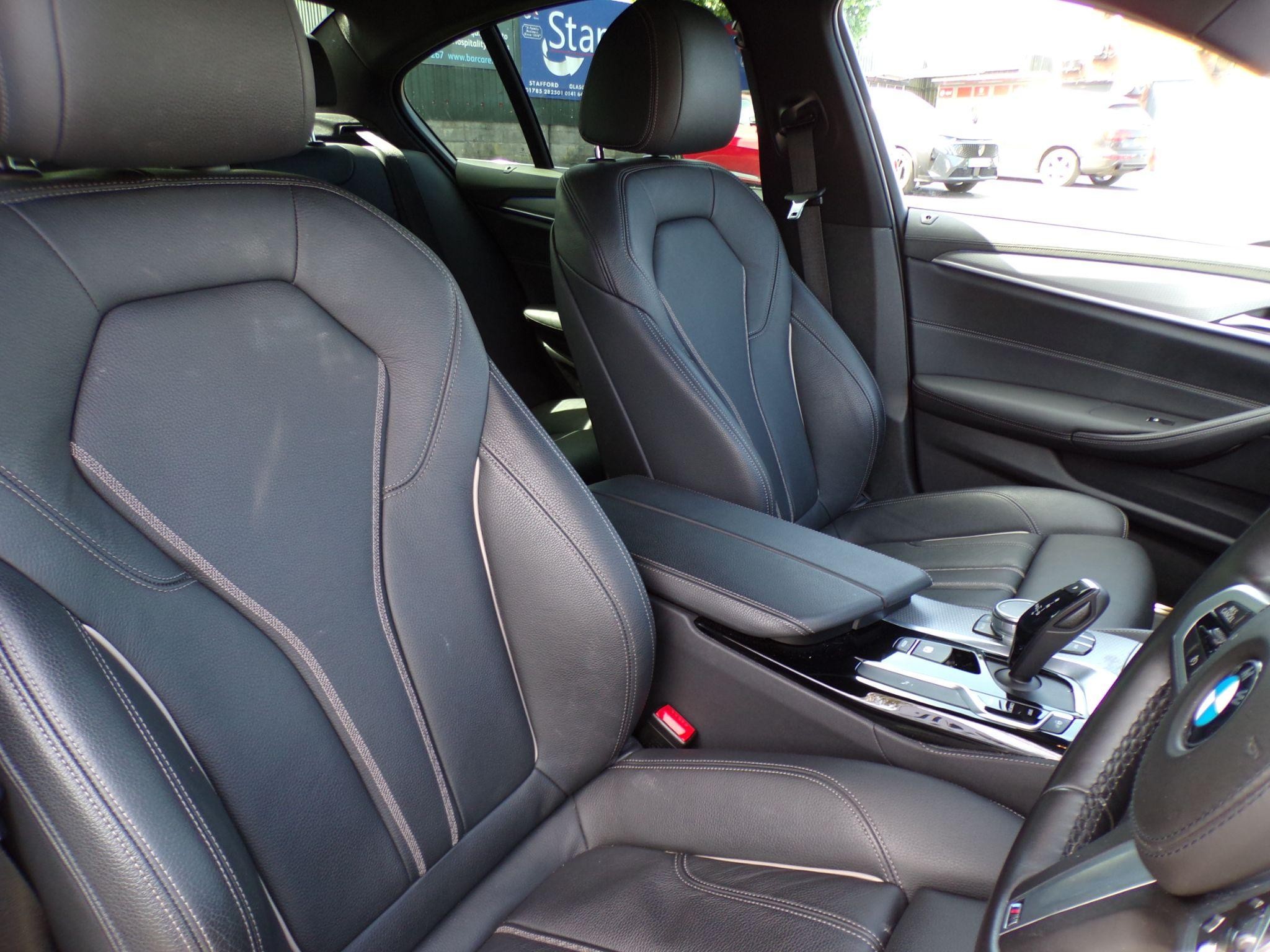 BMW 5 Series Image 14