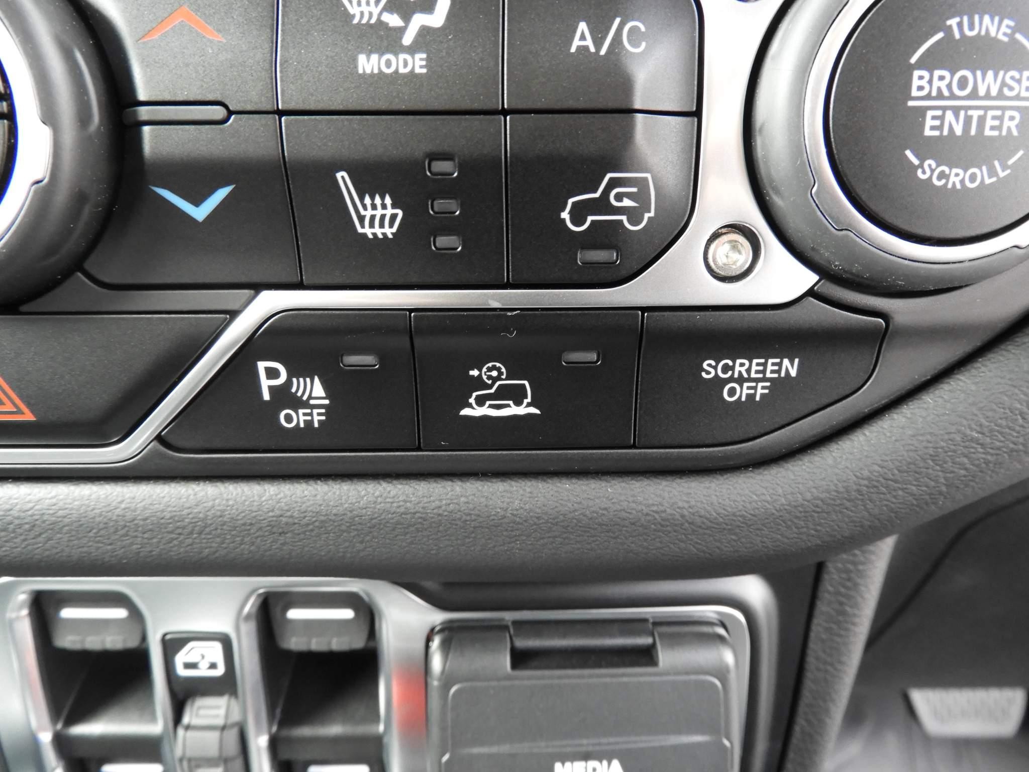 Jeep Wrangler Image 27