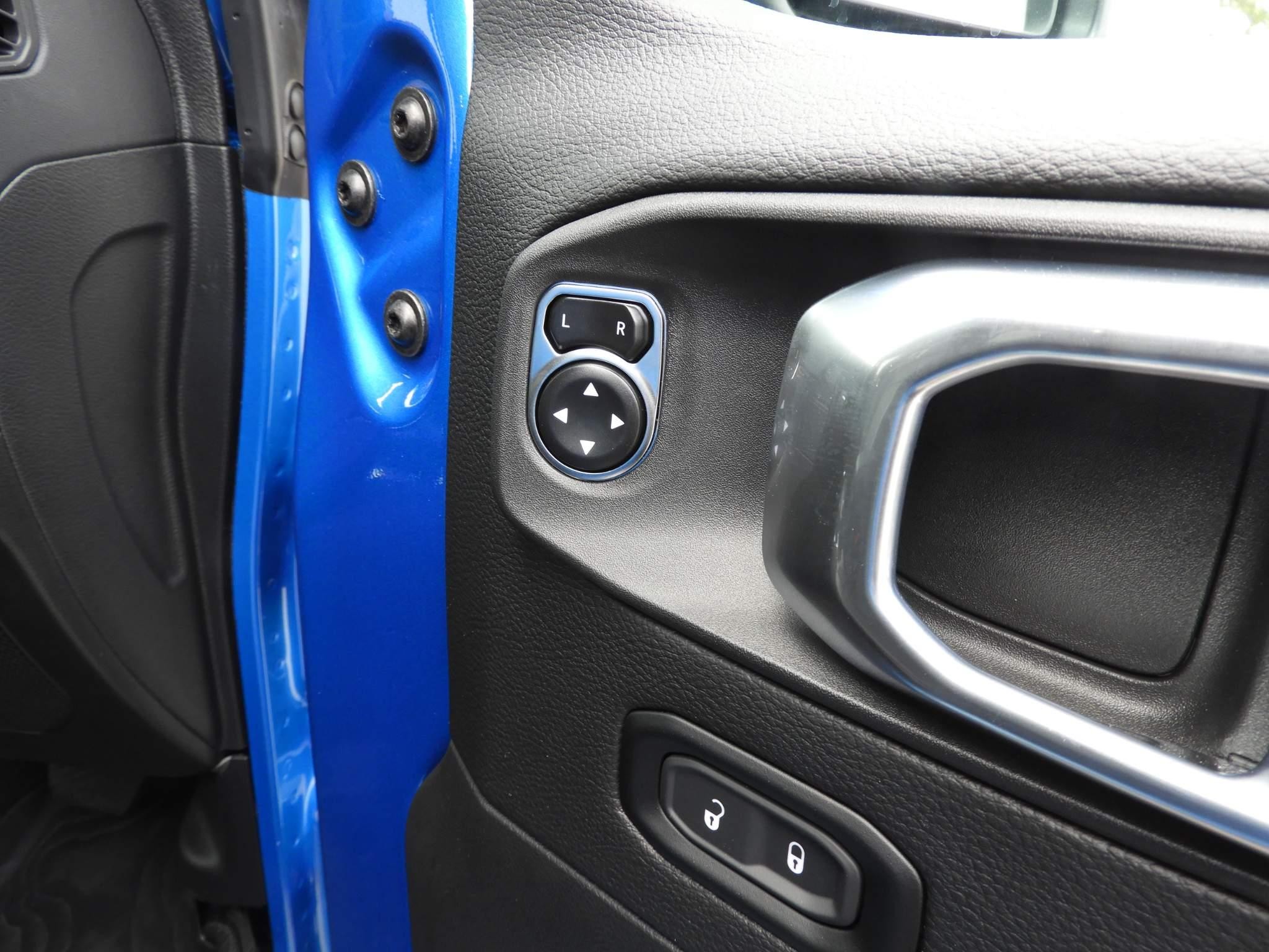 Jeep Wrangler Image 30