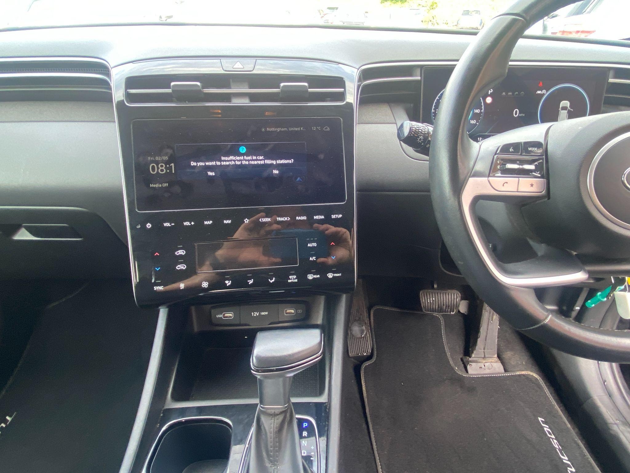 Hyundai TUCSON Image 12