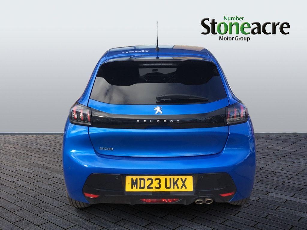 Peugeot 208 Image 2