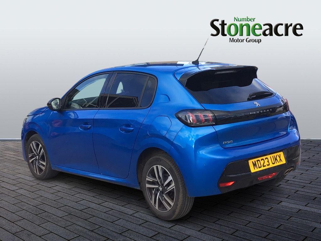Peugeot 208 Image 3
