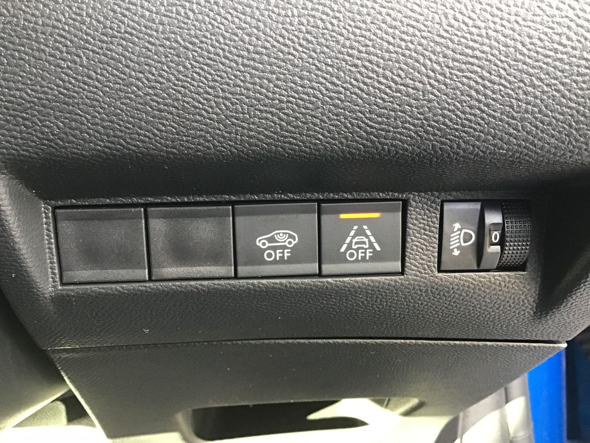 Peugeot 208 Image 21
