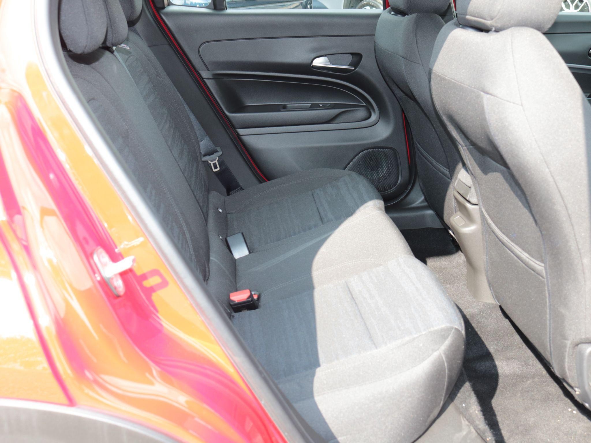 Jeep Avenger Image 23
