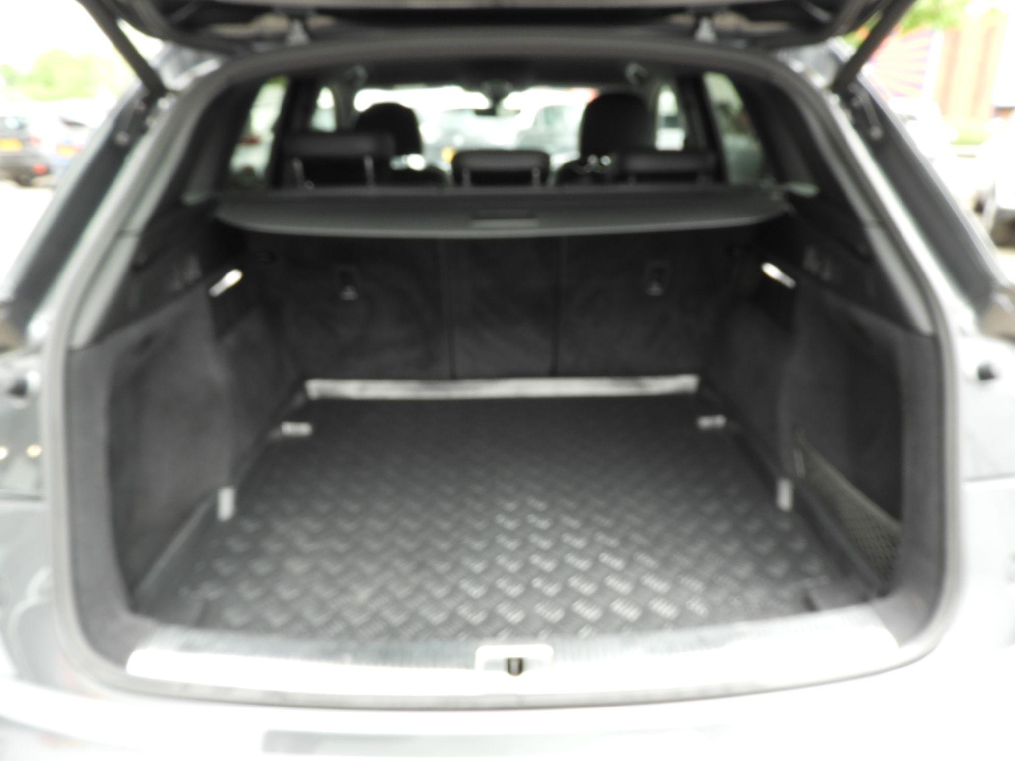 Audi Q5 Image 10