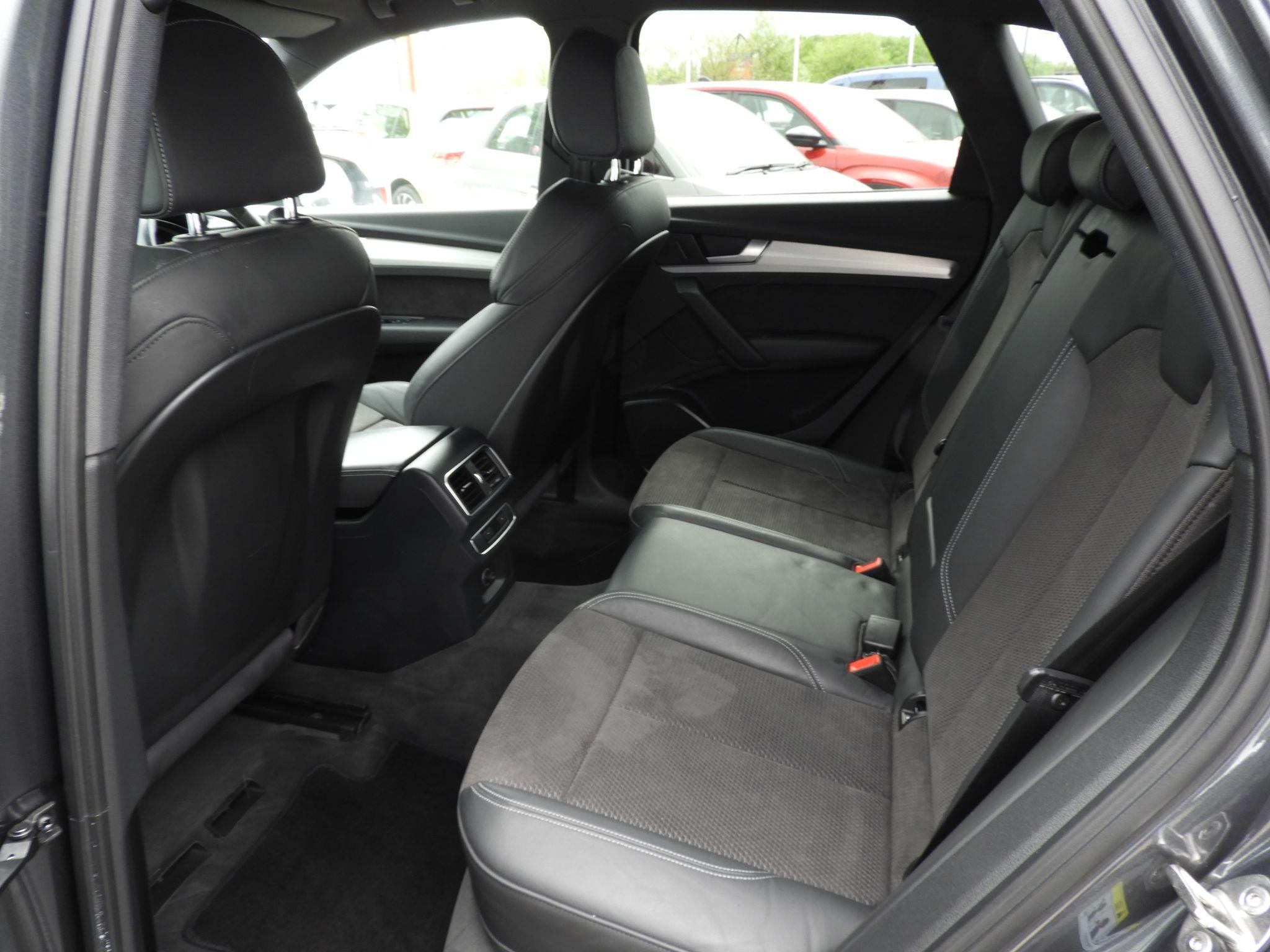 Audi Q5 Image 30